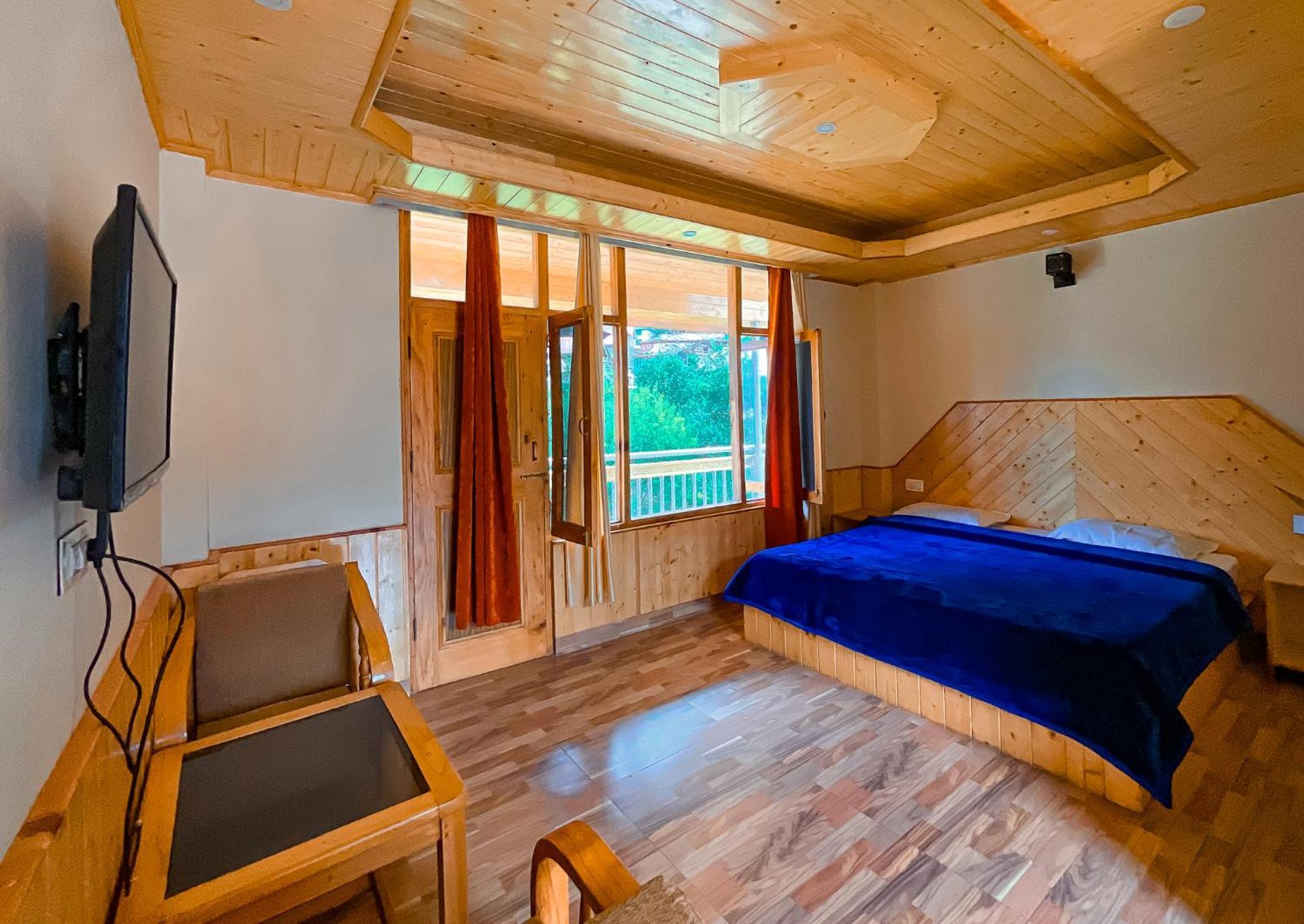 The Waterfall Cottage, In Class * Manali (Himachal Pradesh)