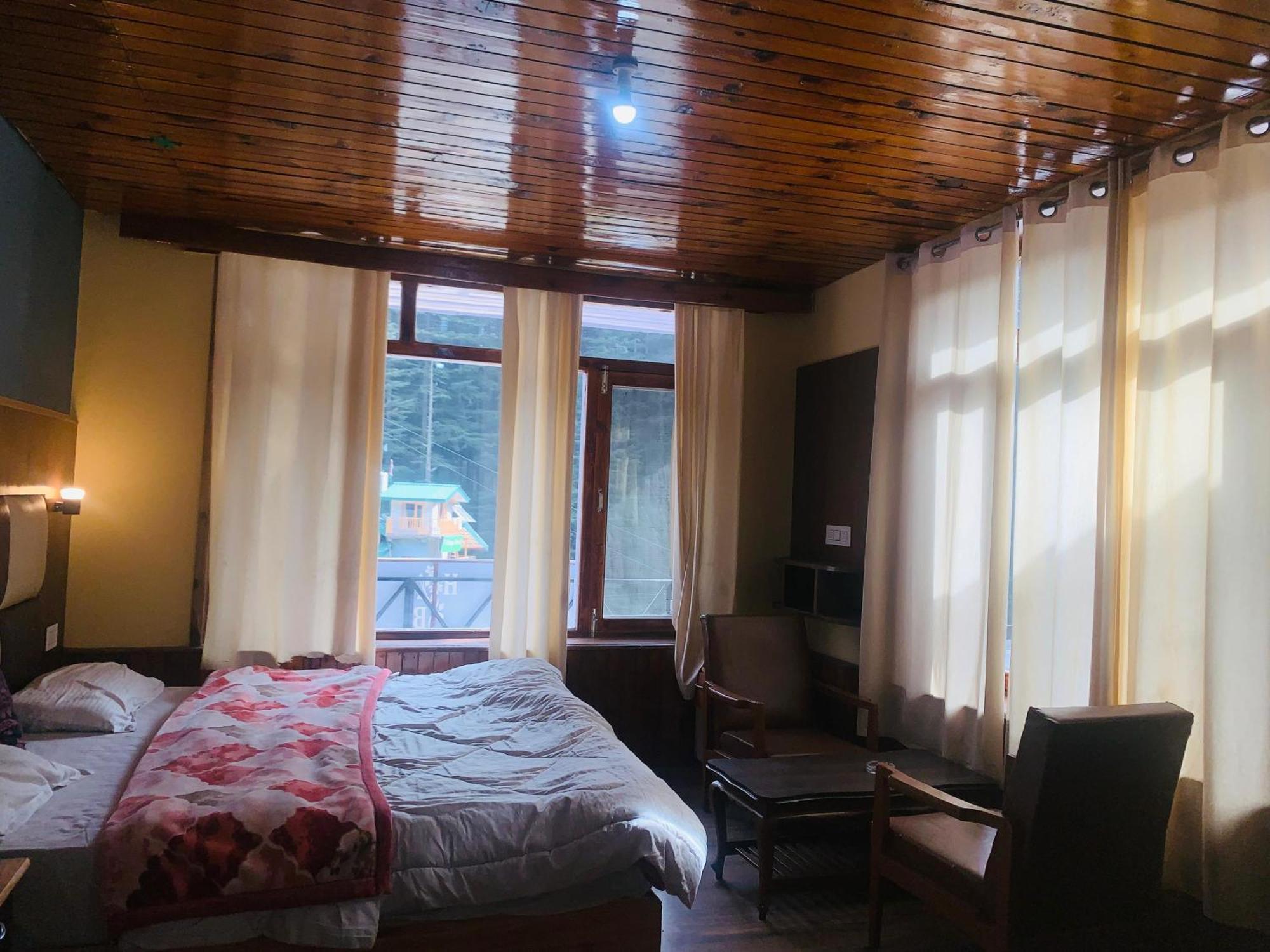 Broad View Hotel