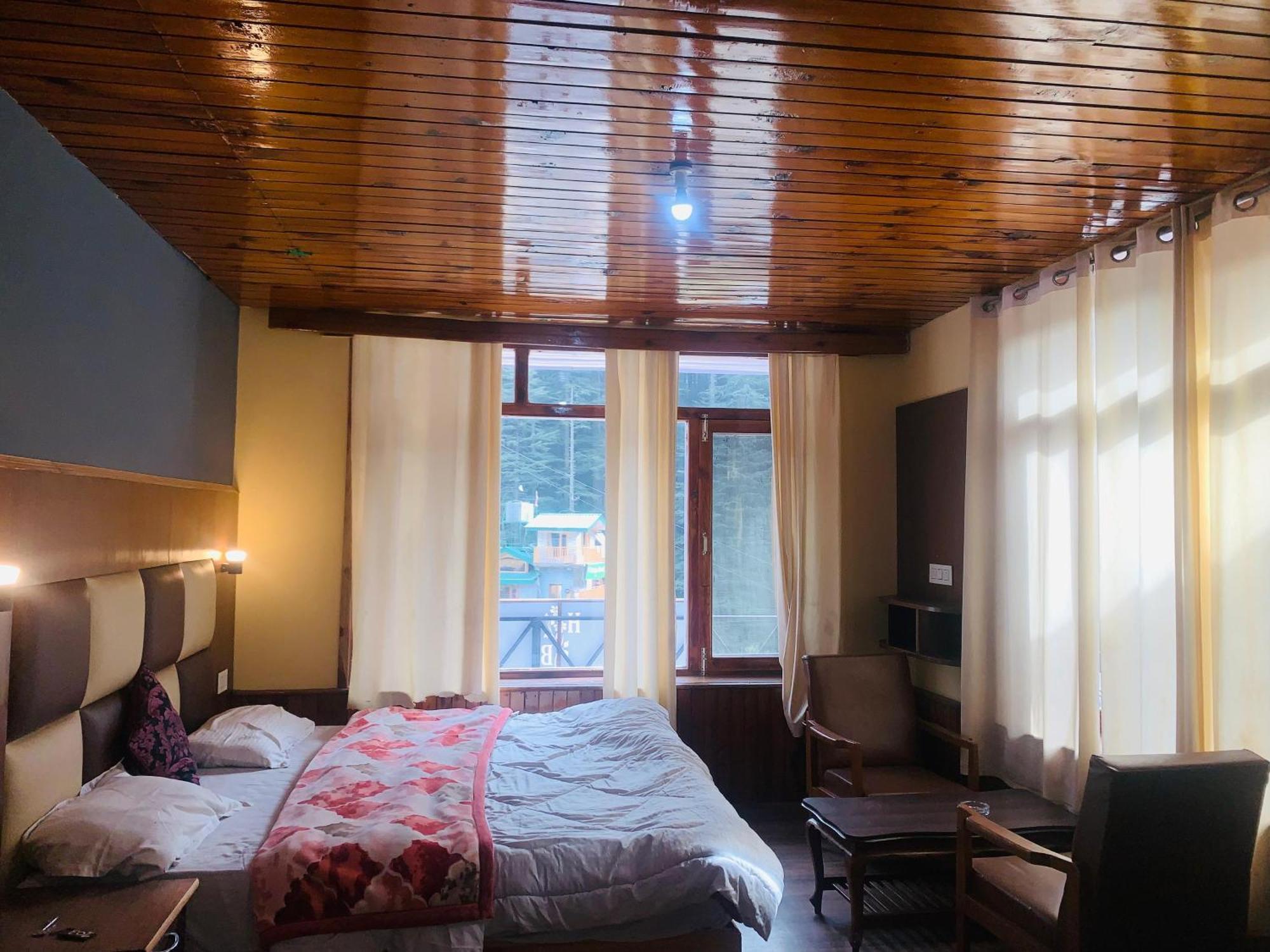 Broad View Hotel 4*