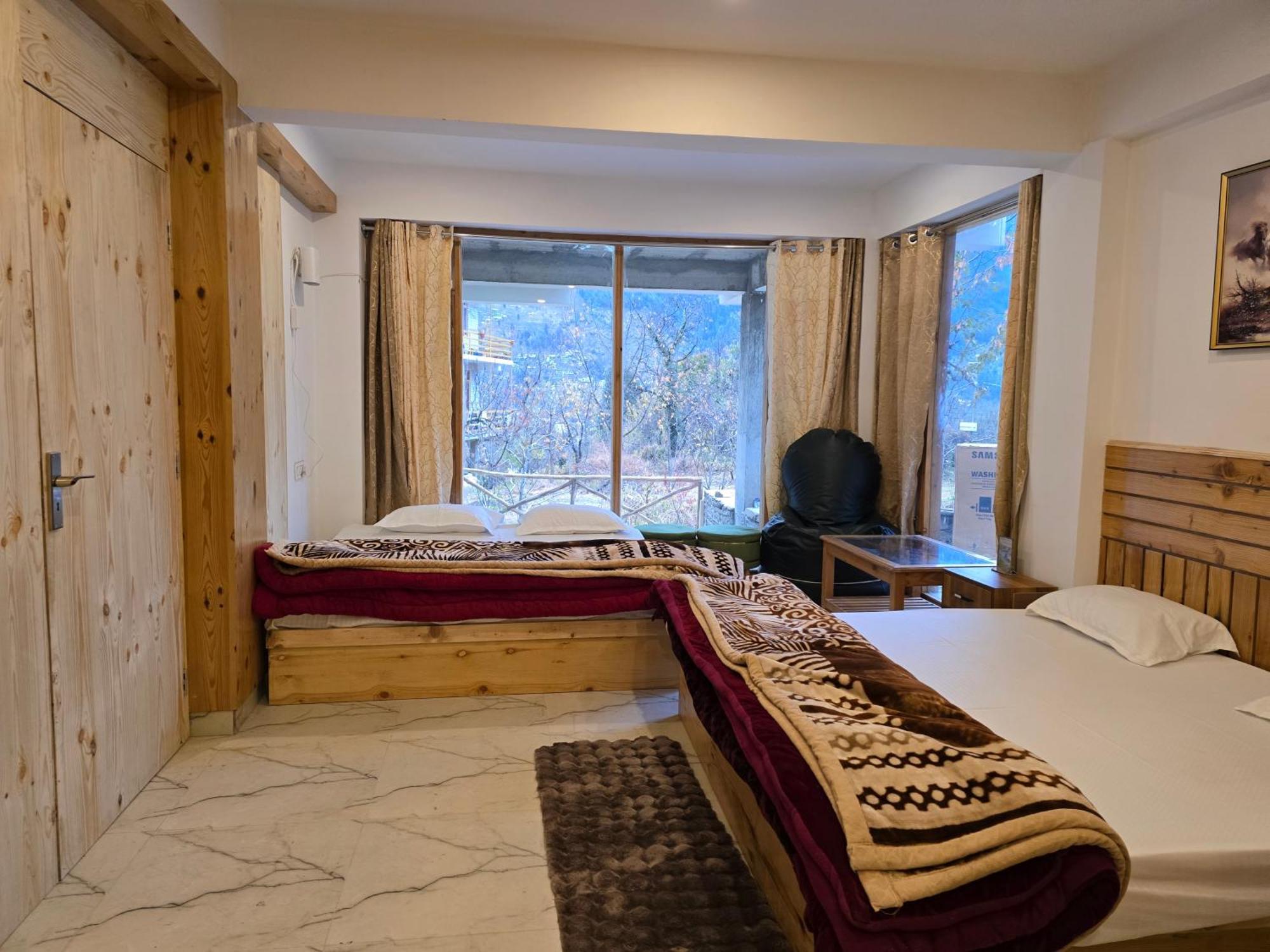 The Venus, Live Like A Local * Manali (Himachal Pradesh)