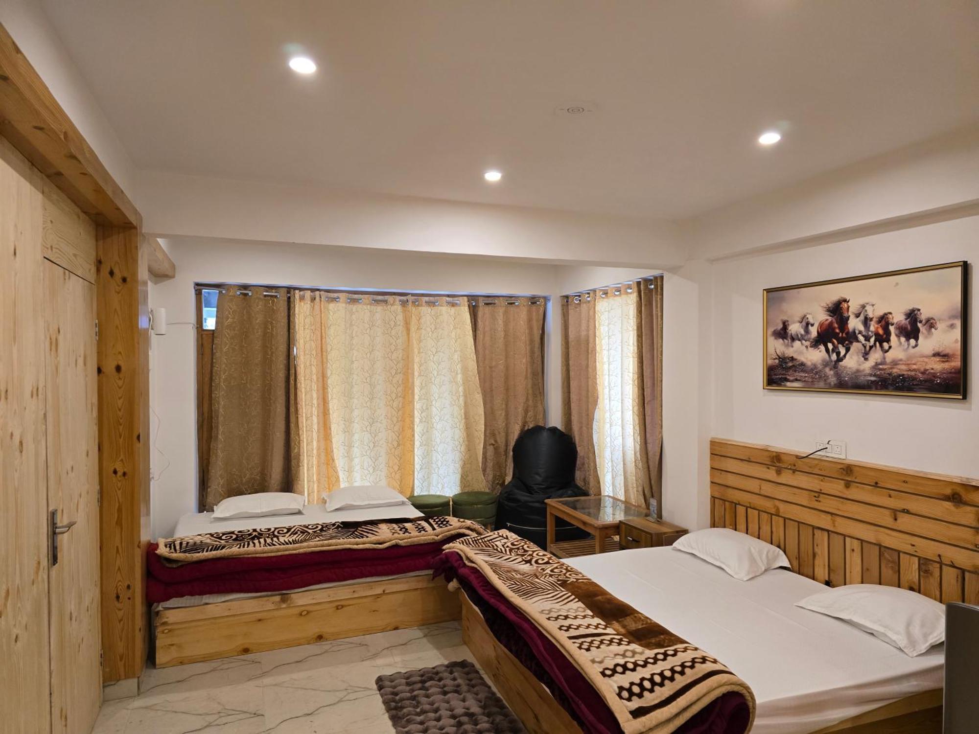 The Venus, Live Like A Local Homestay Manali (Himachal Pradesh)