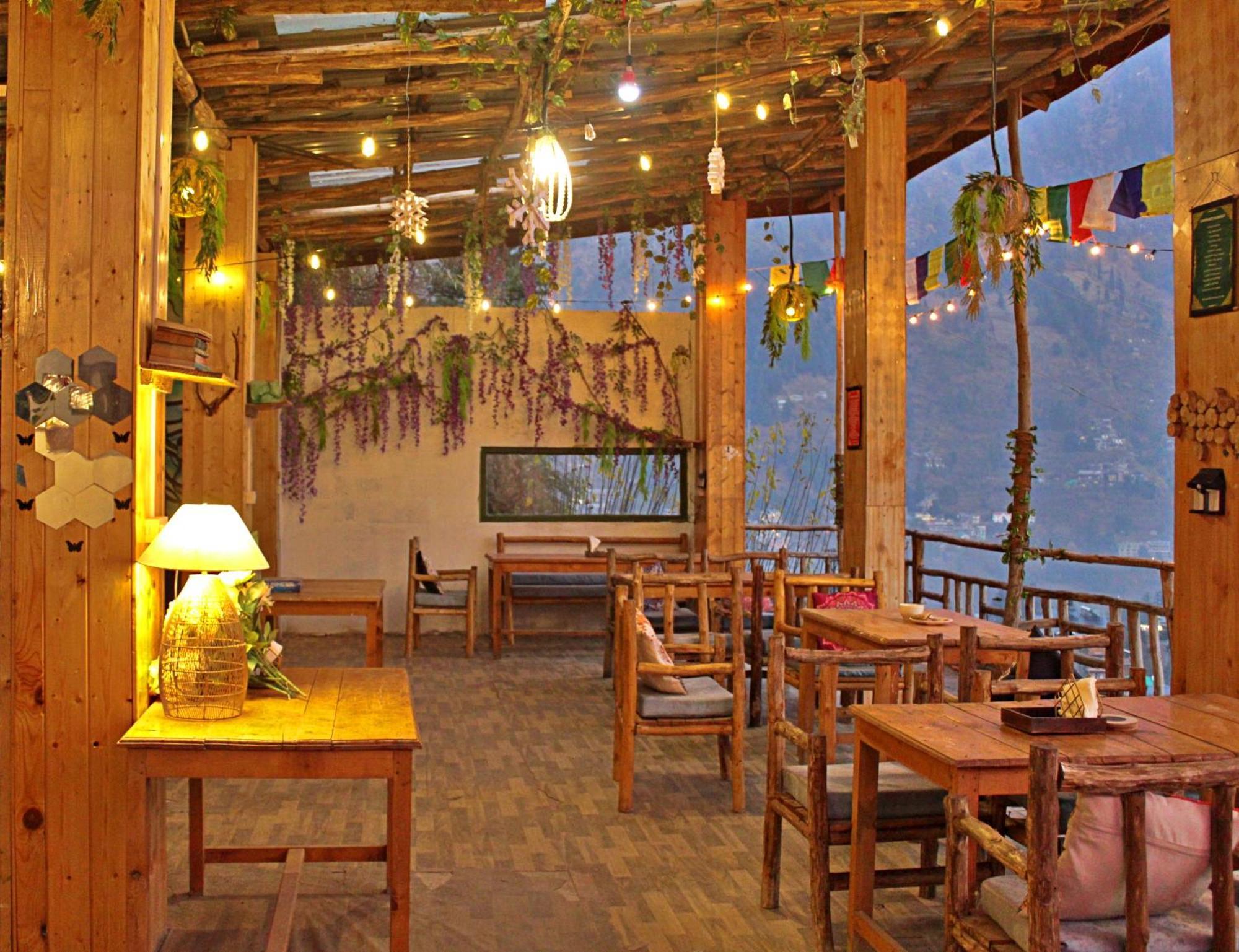 Bed & Breakfast Bayith Cafe And