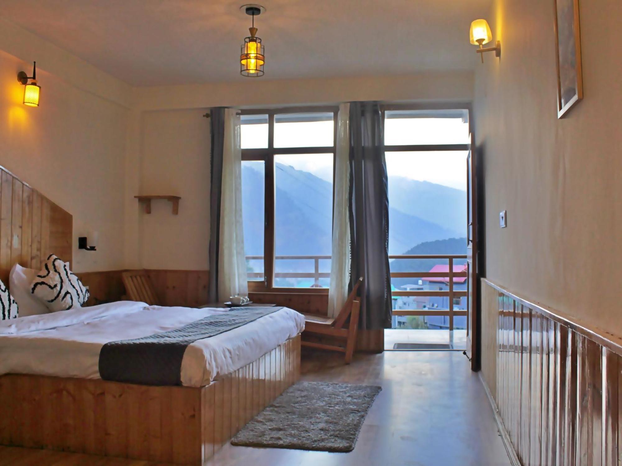 Bed & Breakfast Bayith Cafe And *