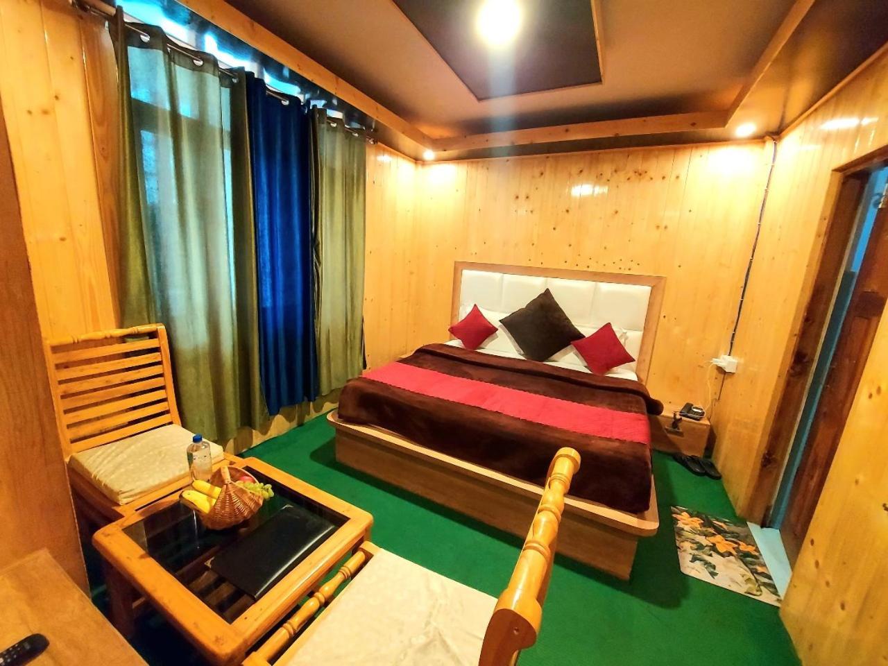 Hotel Apple