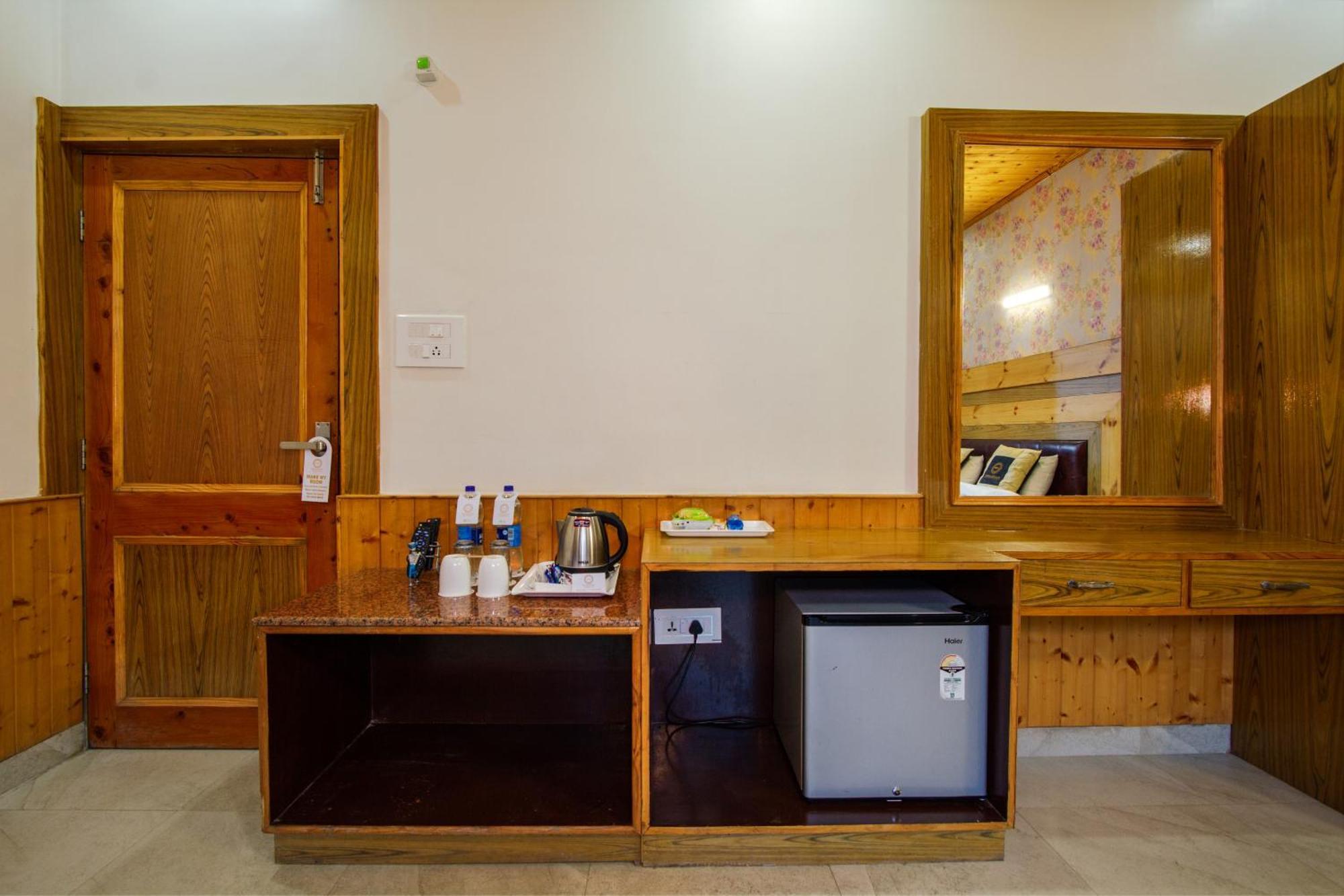 Hotel Cherry Manali (Himachal Pradesh)