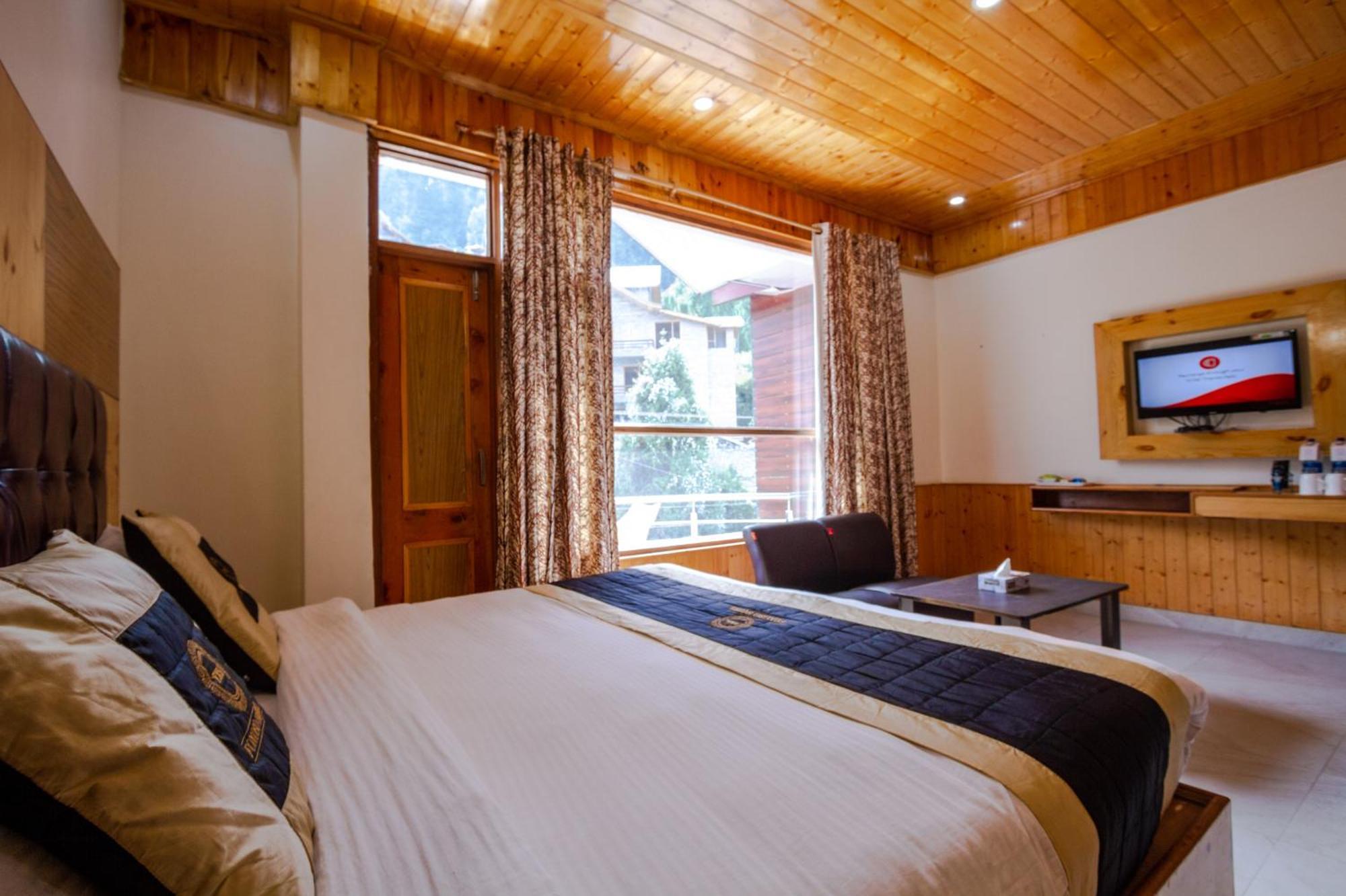 Cherry Hotel Manali (Himachal Pradesh)