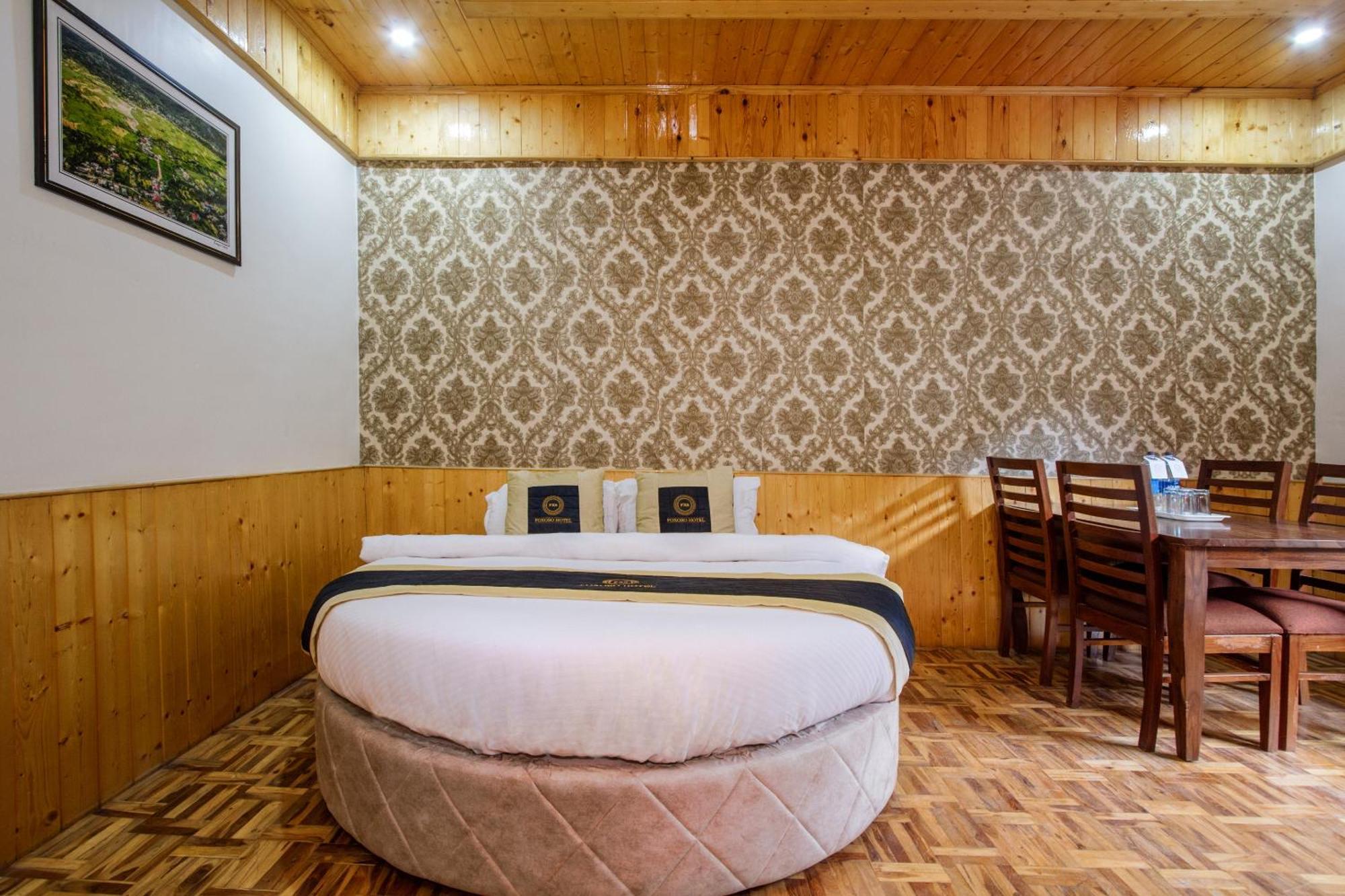 Hotel Cherry Manali (Himachal Pradesh)
