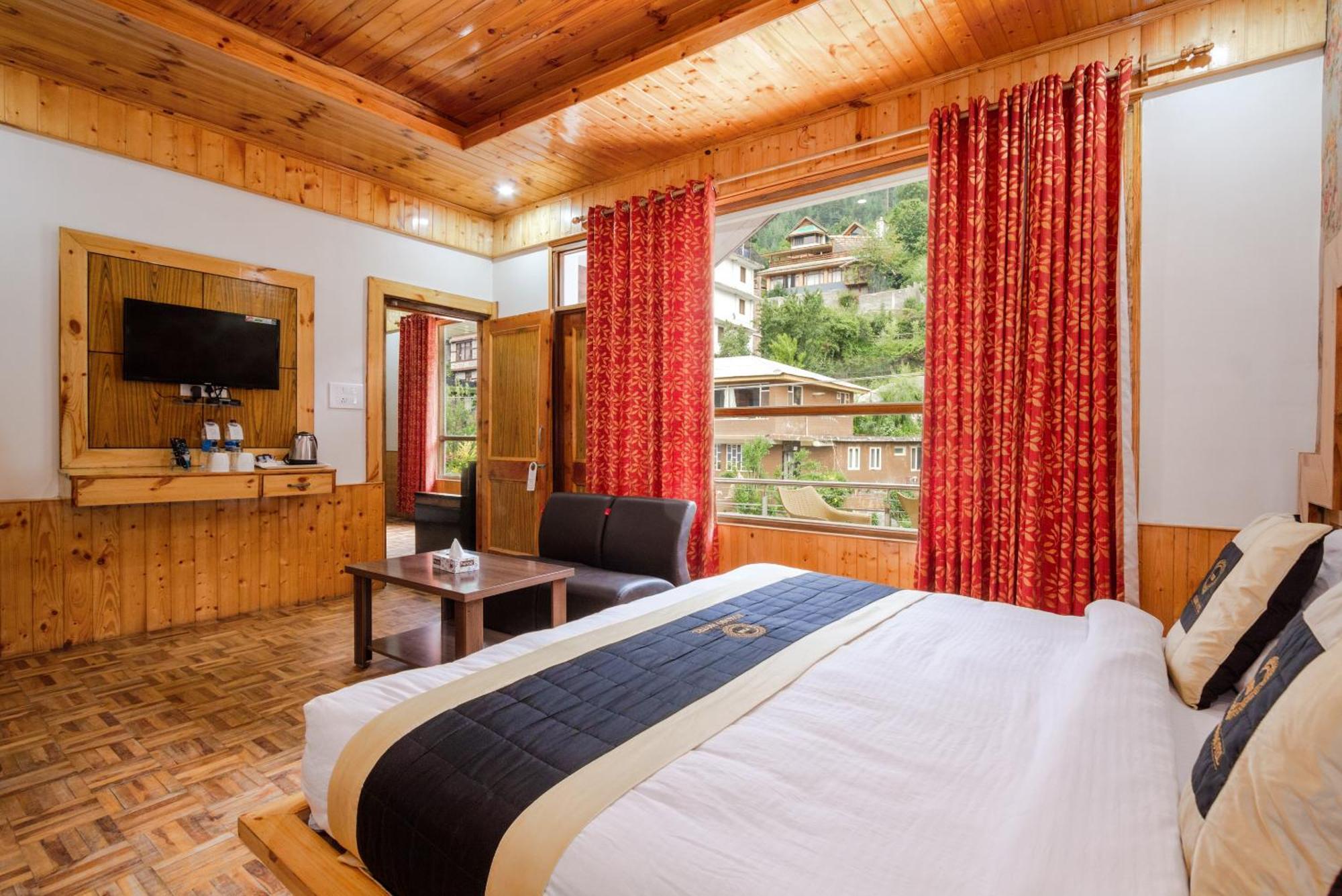 Cherry Hotel Manali (Himachal Pradesh)
