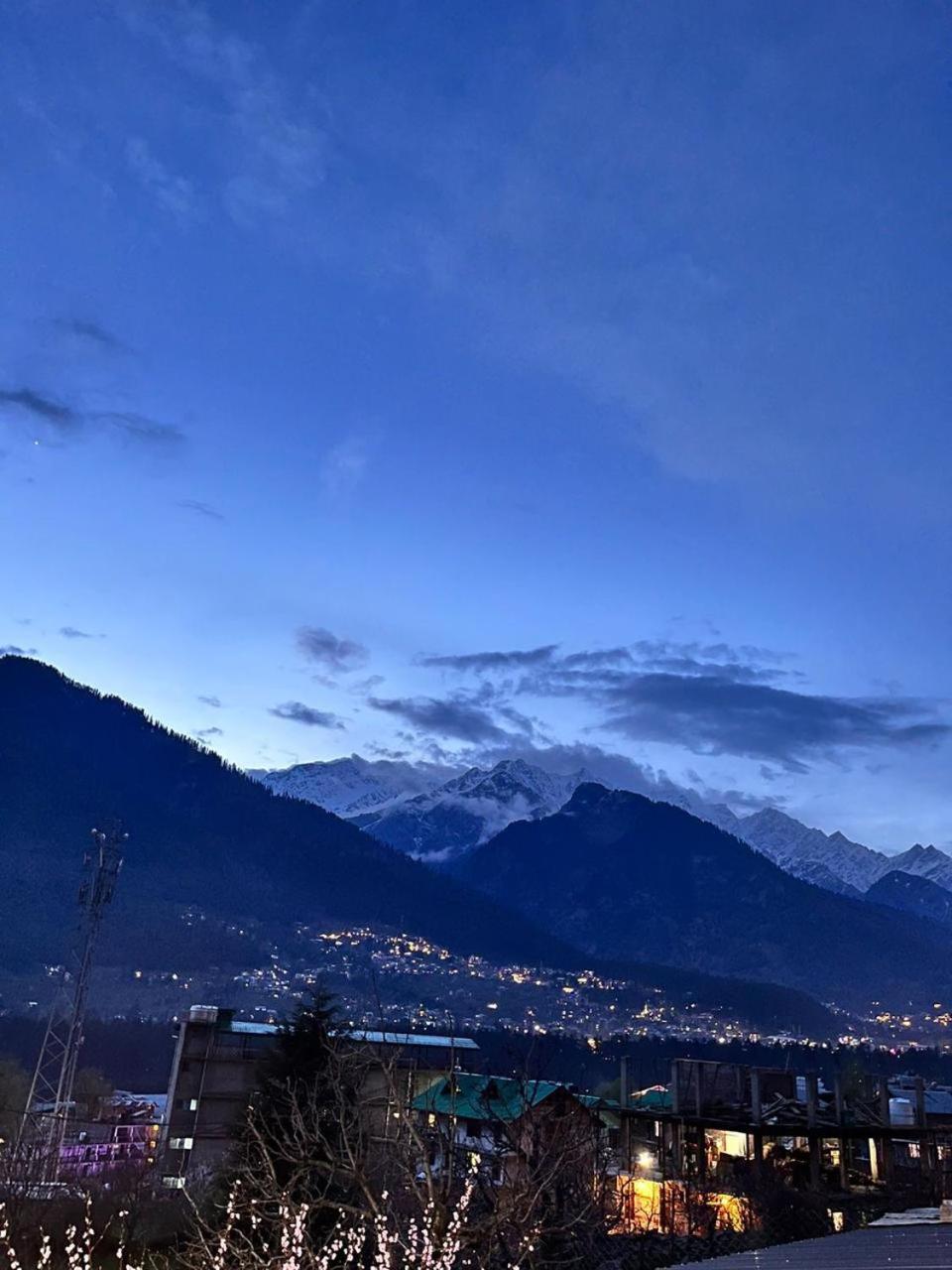 The Rohtang Chalet Hotel Manali (Himachal Pradesh)
