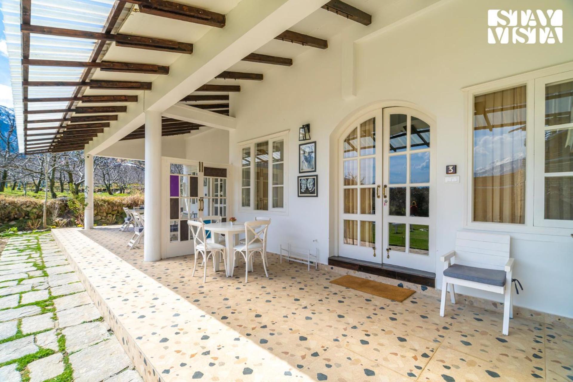 Villa Stayvista At Ekaa House With Bbq, Bonfire, Wifi, Lawn & Pet Friendly Manali (Himachal Pradesh)