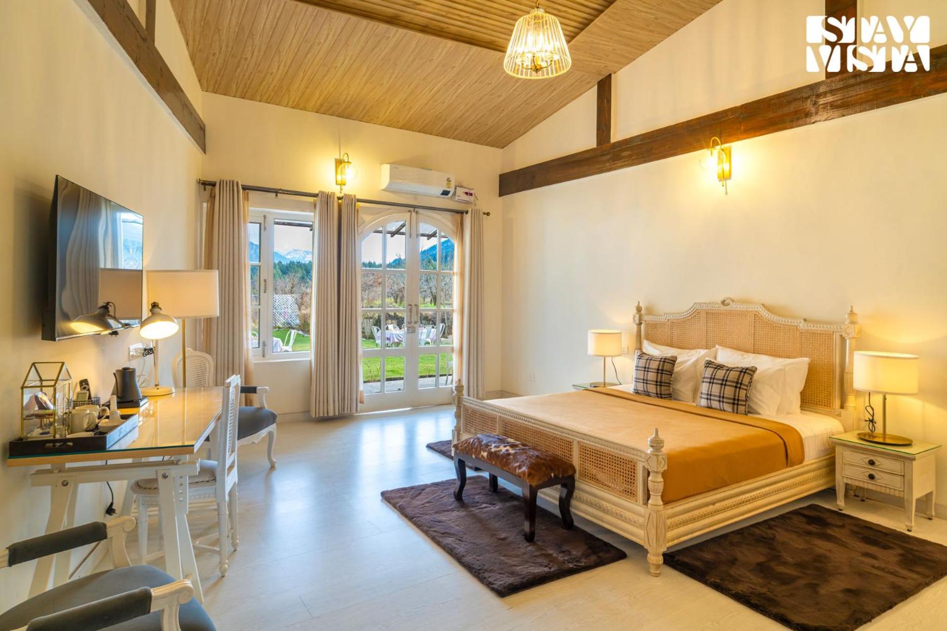 Stayvista At Ekaa House With Bbq, Bonfire, Wifi, Lawn & Pet Friendly Manali (Himachal Pradesh)