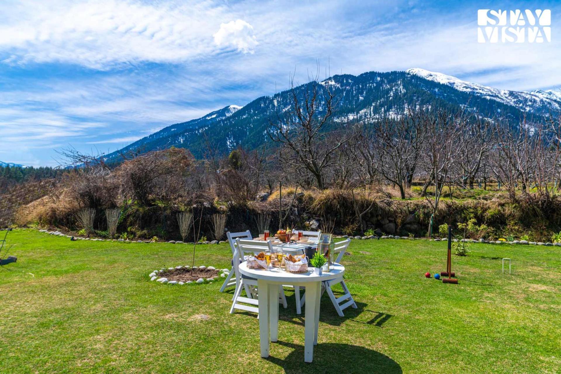 Villa Stayvista At Ekaa House With Bbq, Bonfire, Wifi, Lawn & Pet Friendly Manali (Himachal Pradesh)
