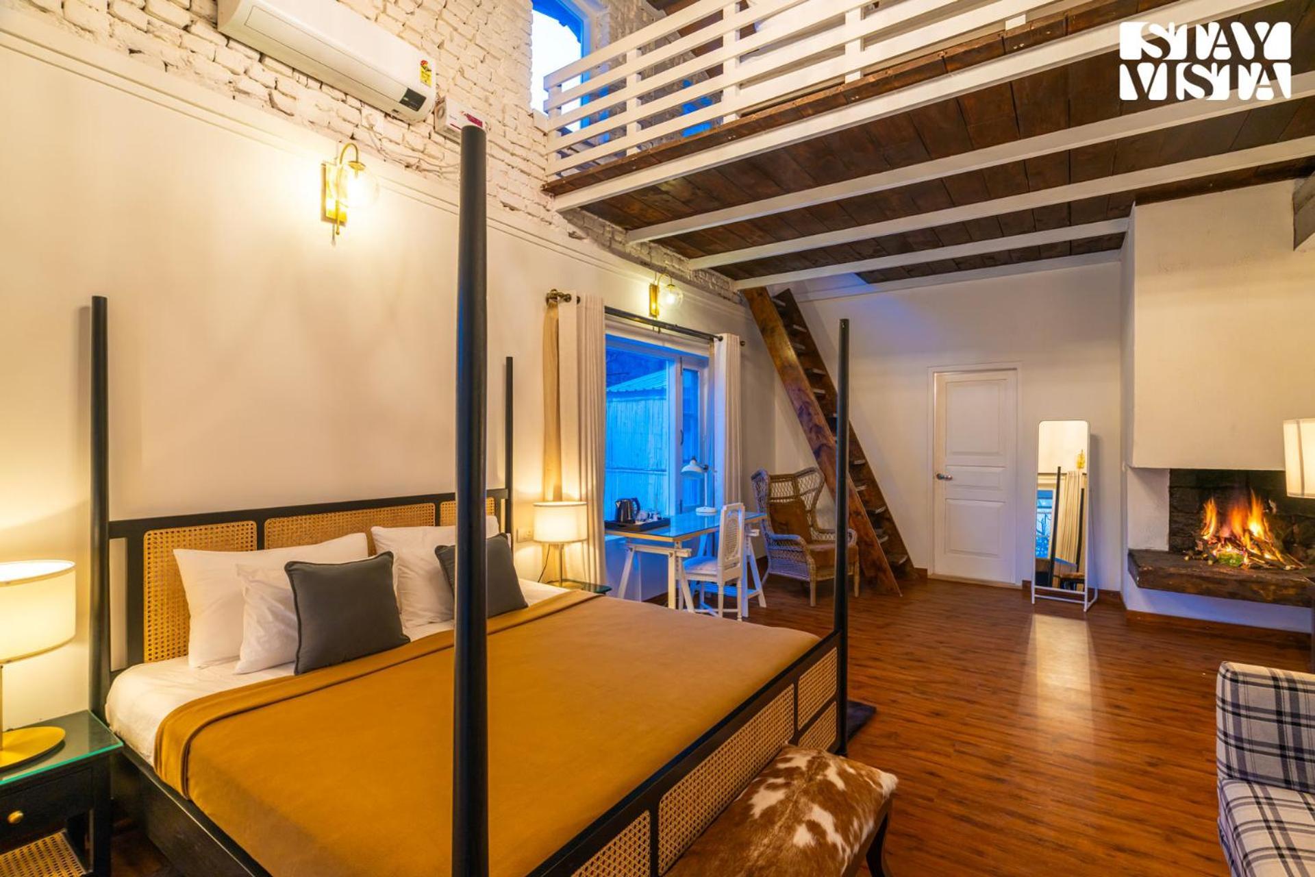 Villa Stayvista At Ekaa House With Bbq, Bonfire, Wifi, Lawn & Pet Friendly *