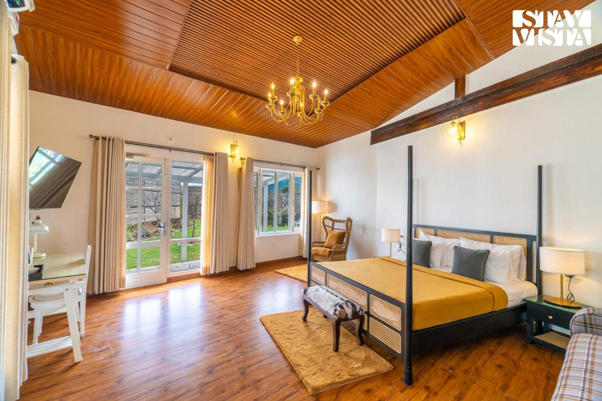 Villa Stayvista At Ekaa House With Bbq, Bonfire, Wifi, Lawn & Pet Friendly Manali (Himachal Pradesh)