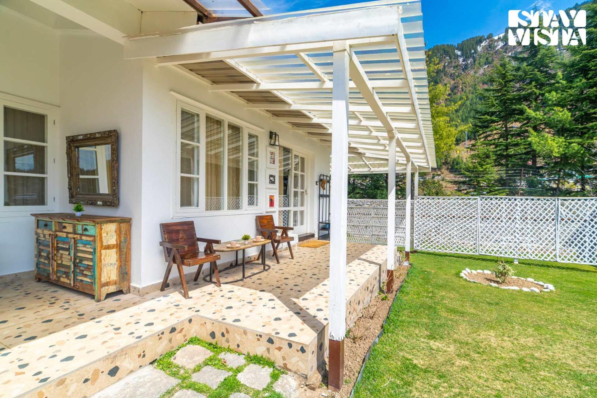 Stayvista At Ekaa House With Bbq, Bonfire, Wifi, Lawn & Pet Friendly Manali (Himachal Pradesh)