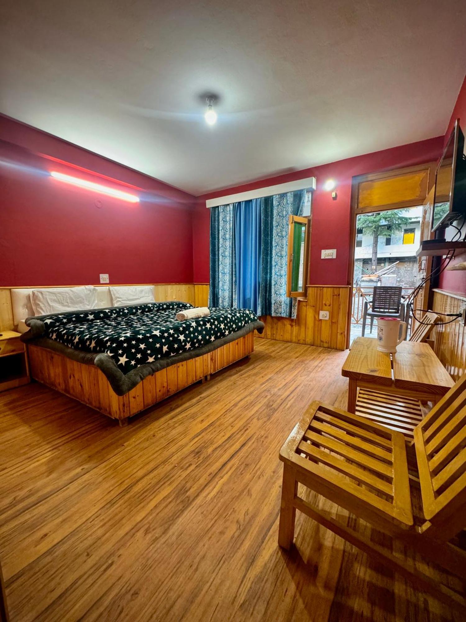 Hotel Suraj By The Himalayan Stories Manali (Himachal Pradesh)