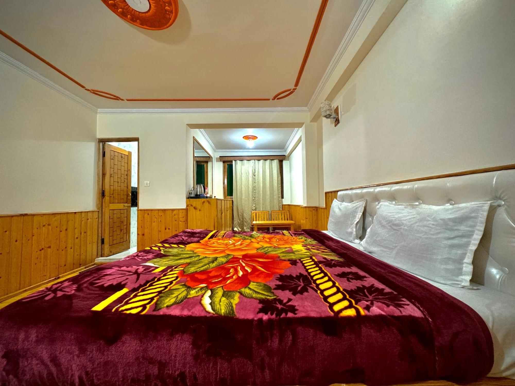 Suraj By The Himalayan Stories 3* Manali (Himachal Pradesh)