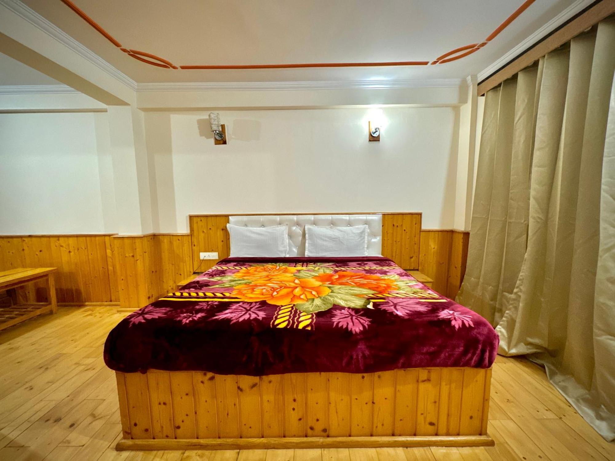 Suraj By The Himalayan Stories Hotel 3*