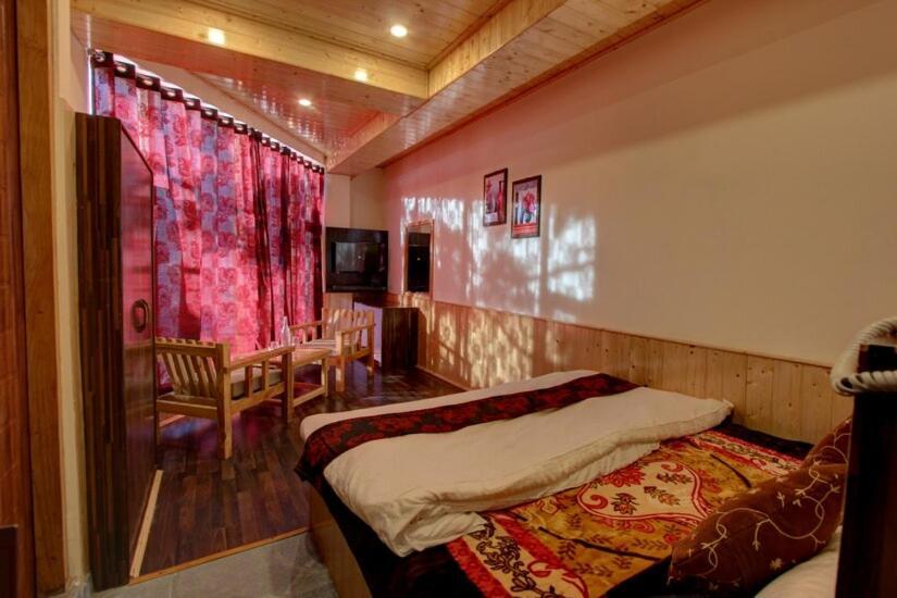17 Miles Stone, By Shivaneel Hospitality Guest house