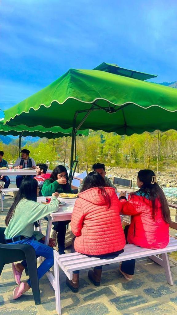 17 Miles Stone, By Shivaneel Hospitality * Manali (Himachal Pradesh)