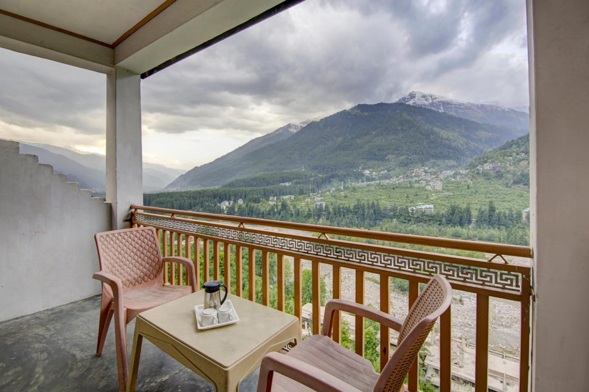 O New Vashisht View Manali (Himachal Pradesh)