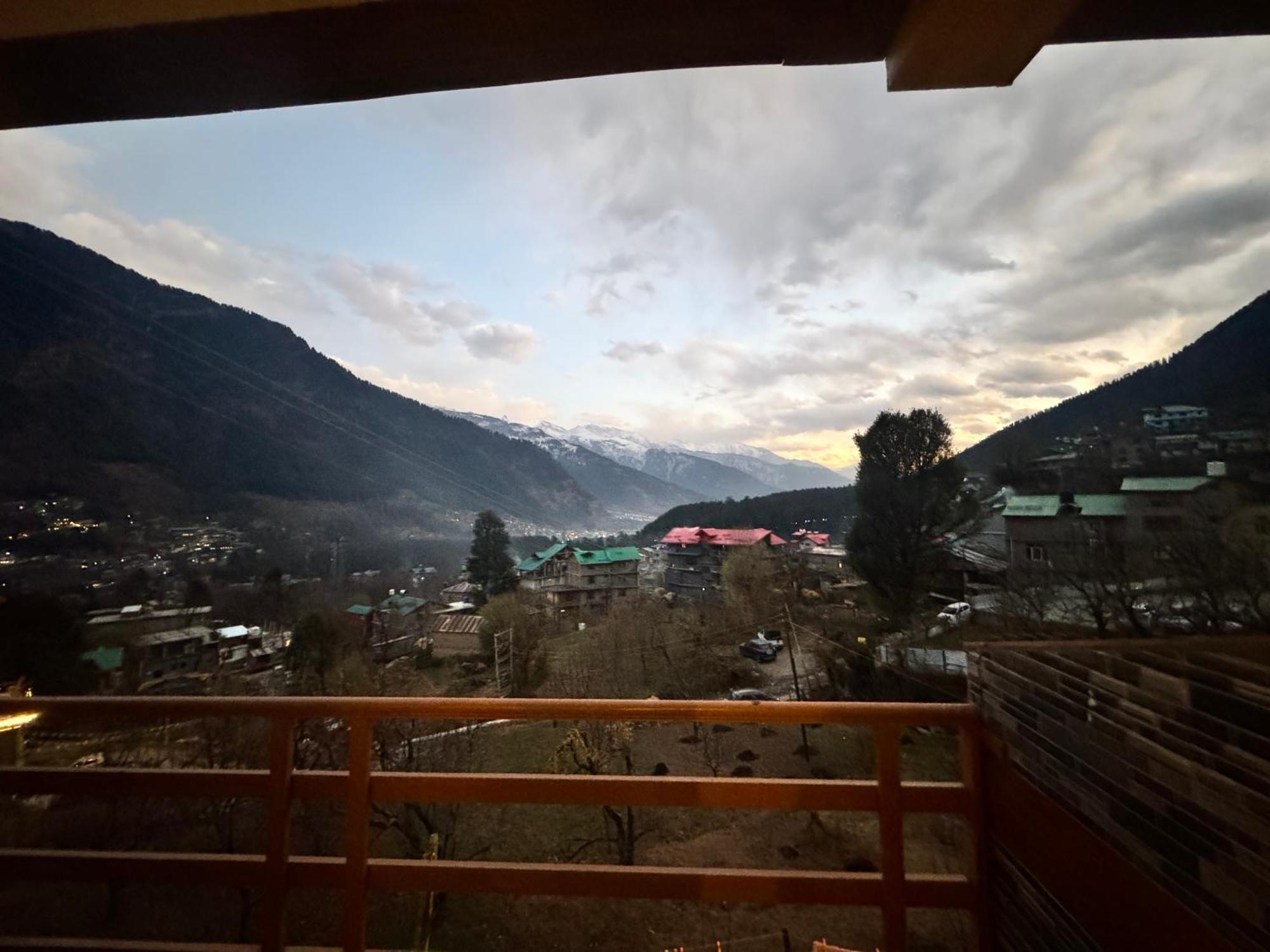 Bed & Breakfast Bayith Cafe And