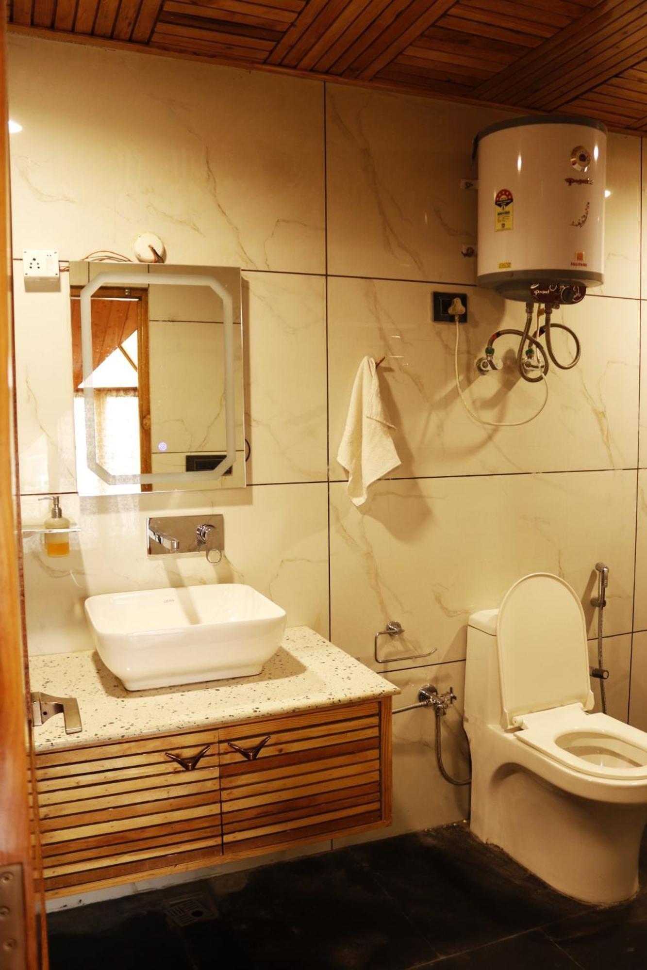Apartment Majestic Cedar Manali (Himachal Pradesh)