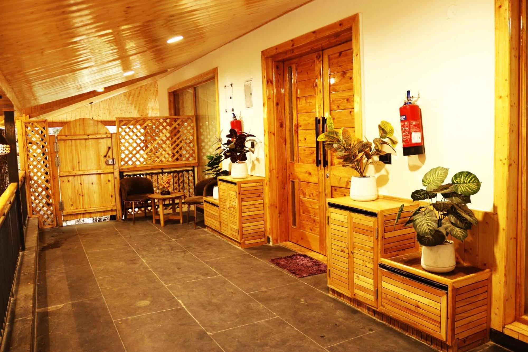 Majestic Cedar Apartment Manali (Himachal Pradesh)