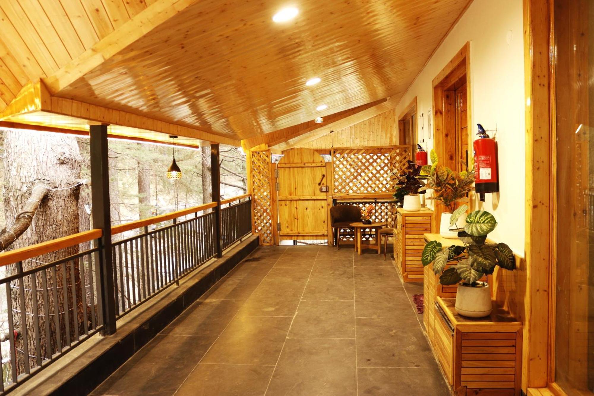 Majestic Cedar Apartment Manali (Himachal Pradesh)