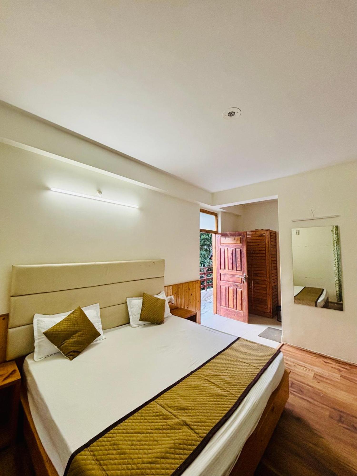 Hotel Avantika's Retreat