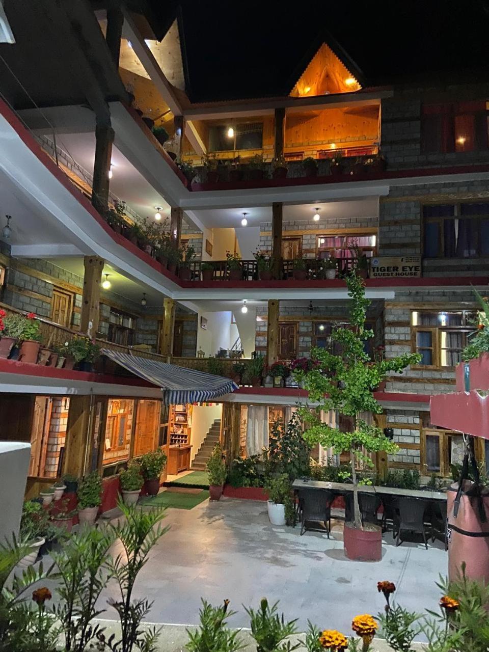 The Tiger Eyes Hotel 3*