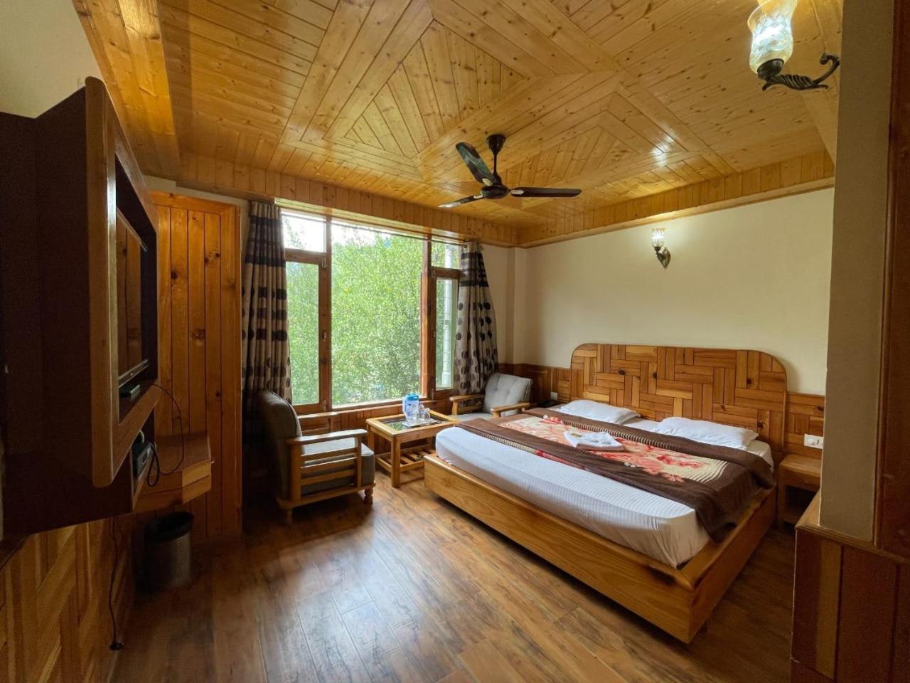 Hotel Namaste Beas Valley Manali (Himachal Pradesh)