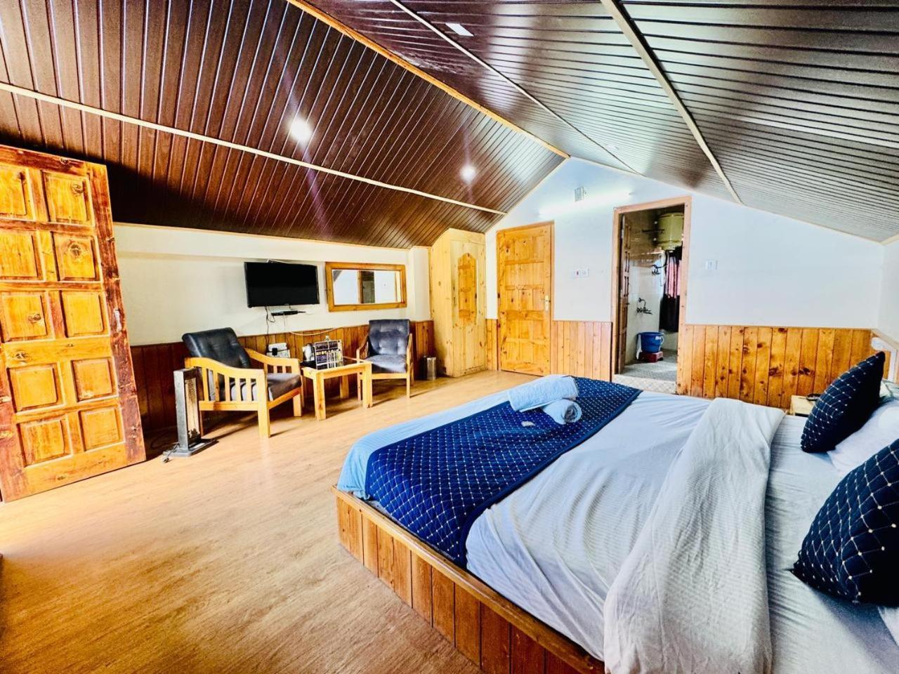 Royal View 4*