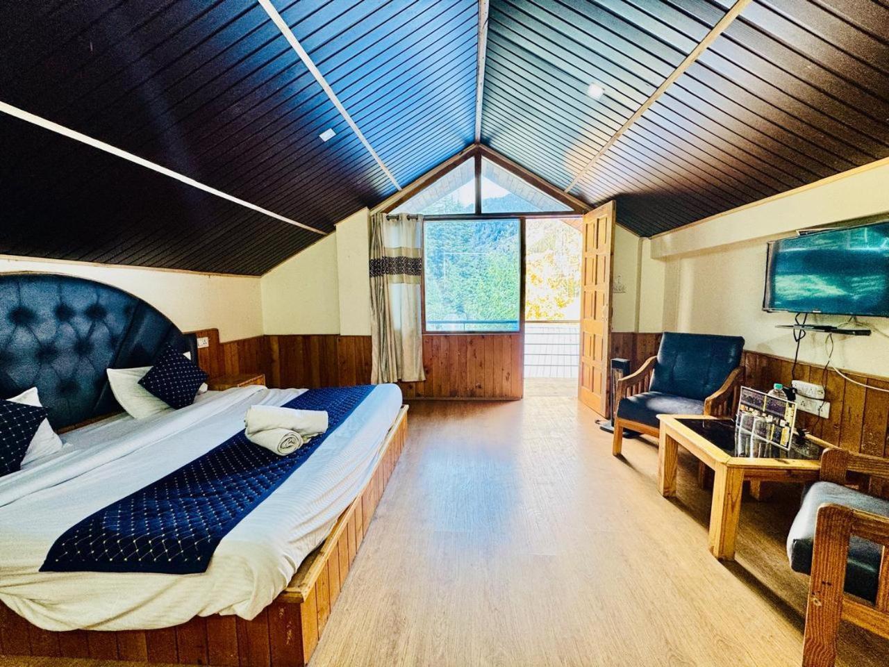 Royal View 4* Manali (Himachal Pradesh)