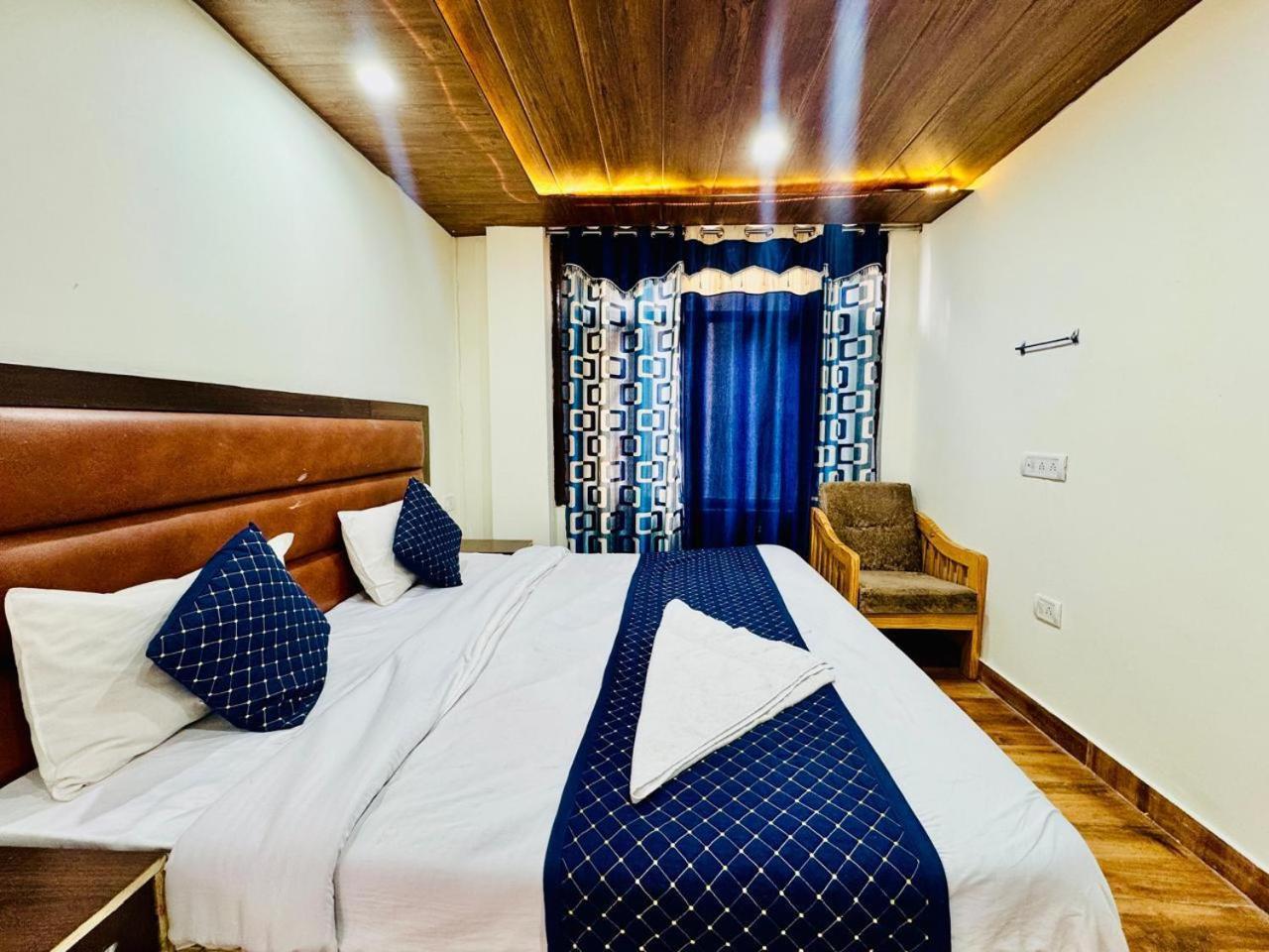 Royal View Guest house Manali (Himachal Pradesh)