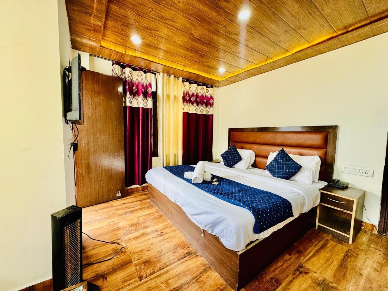 Royal View 4*