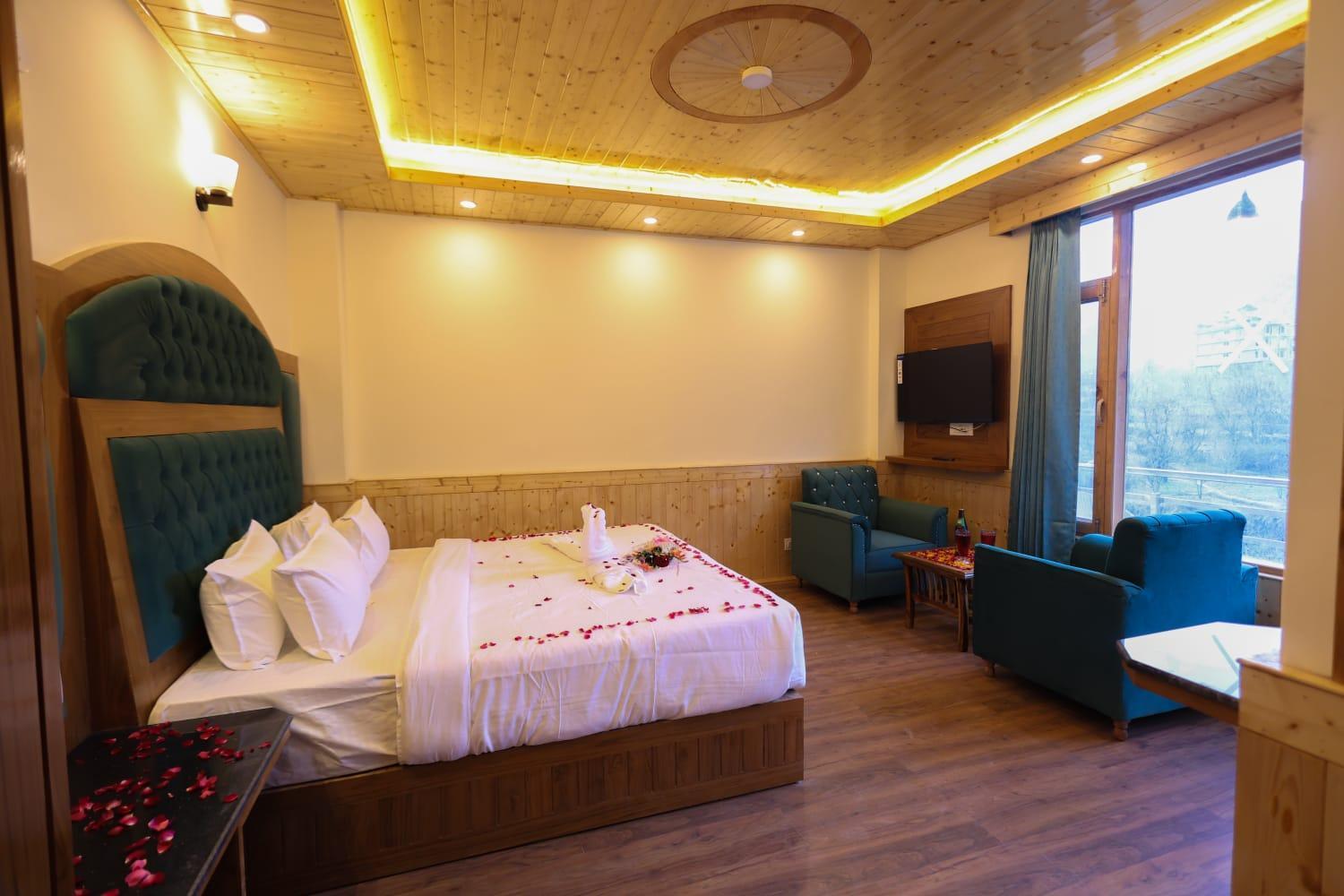 Hidden Heaven Old Near Nature Park Jogni Waterfall View Rohtang Pass Mountain View Resort *