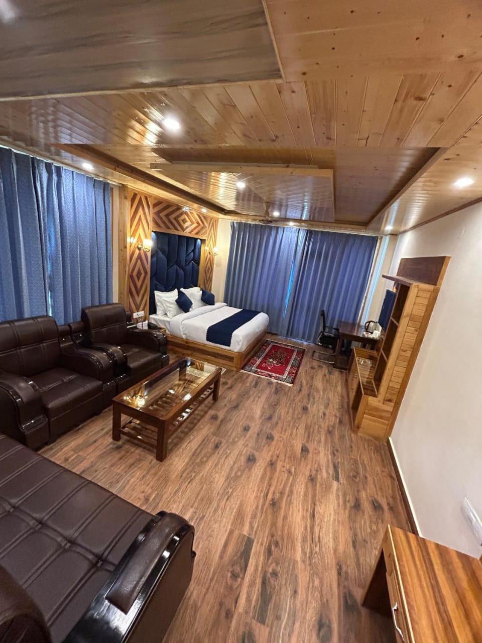 Hotel Ln Grand Manali (Himachal Pradesh)