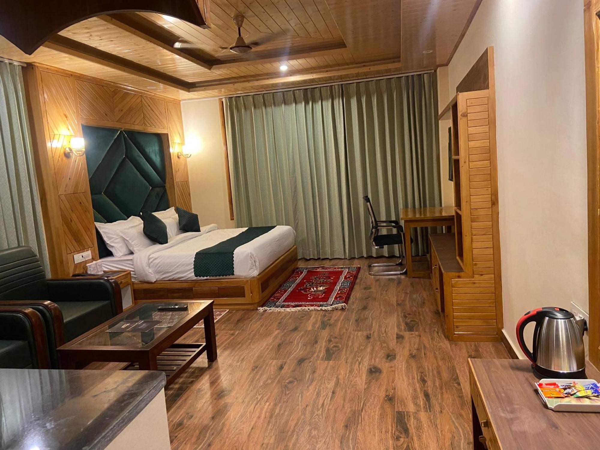Ln Grand Manali (Himachal Pradesh)