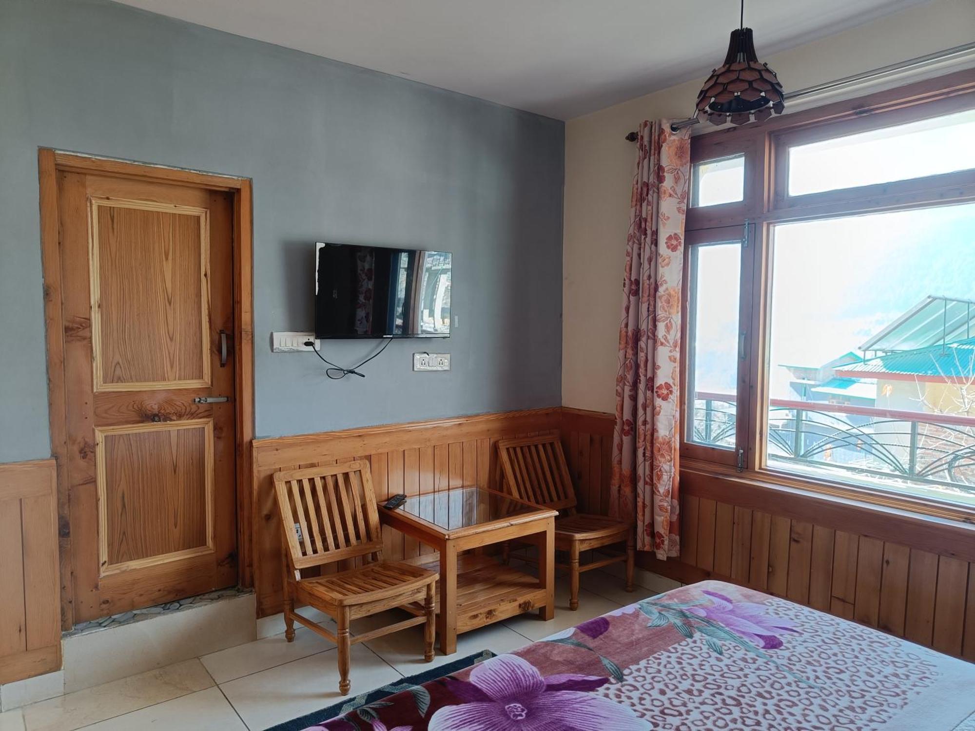 Leela Homestay *