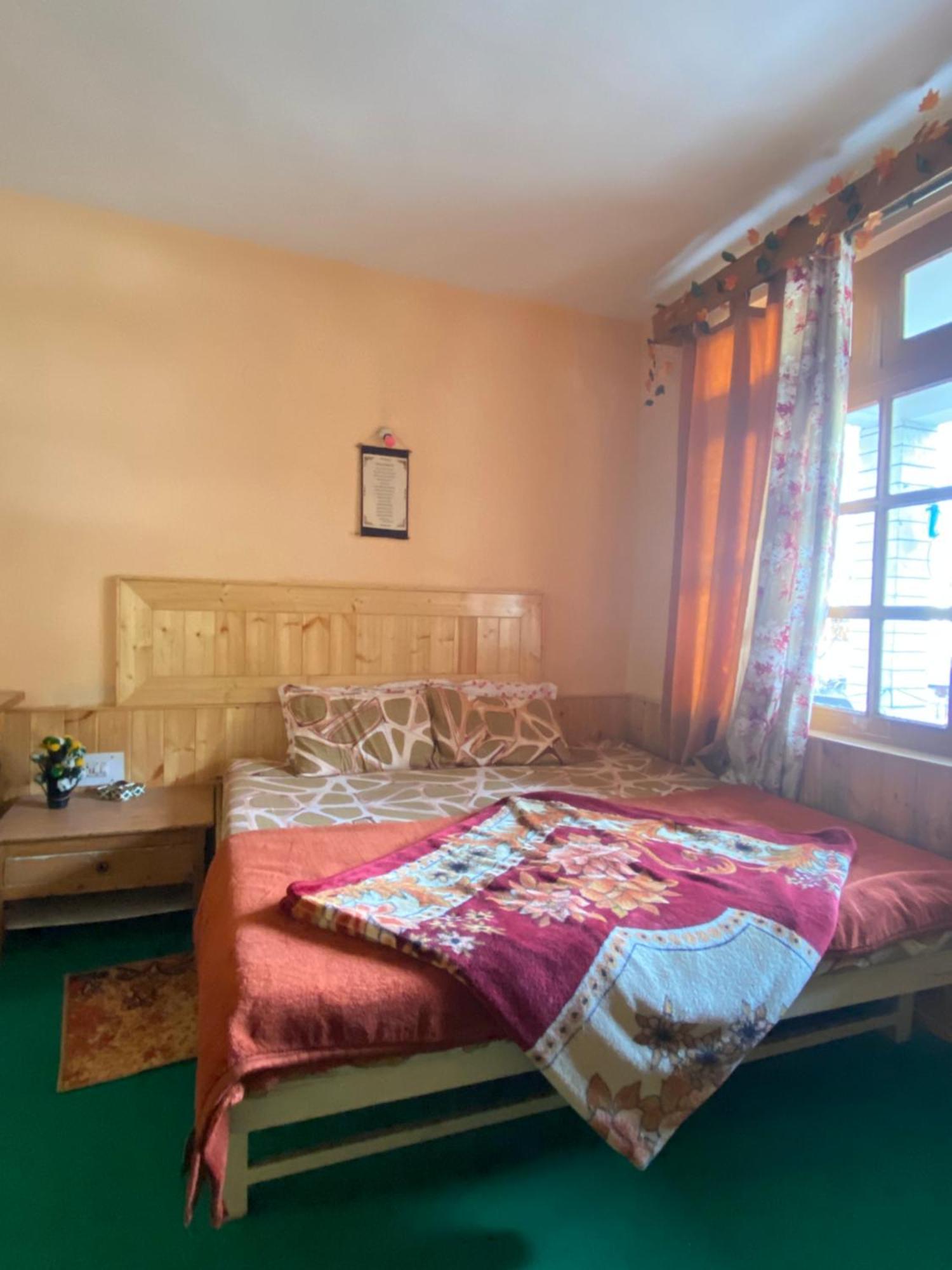 Guest house Moonlight By Kaafeela Manali (Himachal Pradesh)