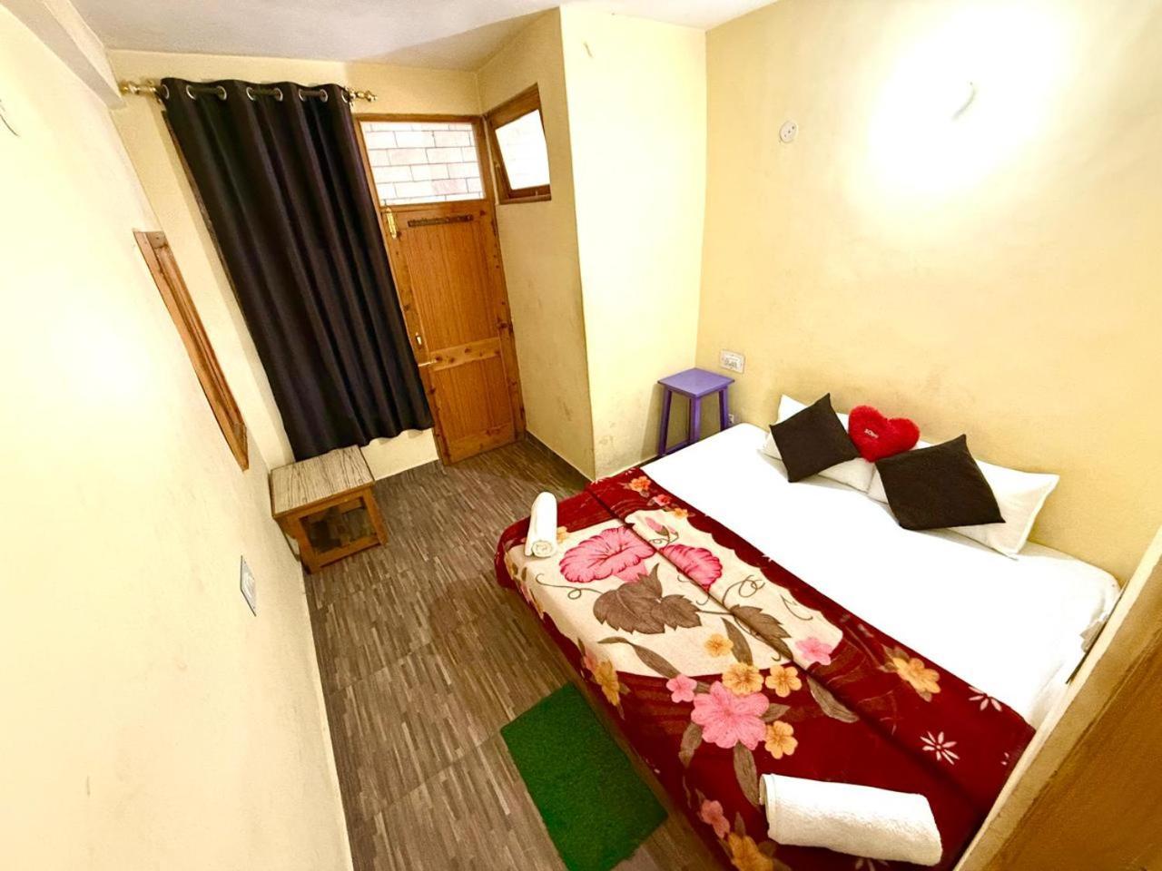 Asteria Hotel *