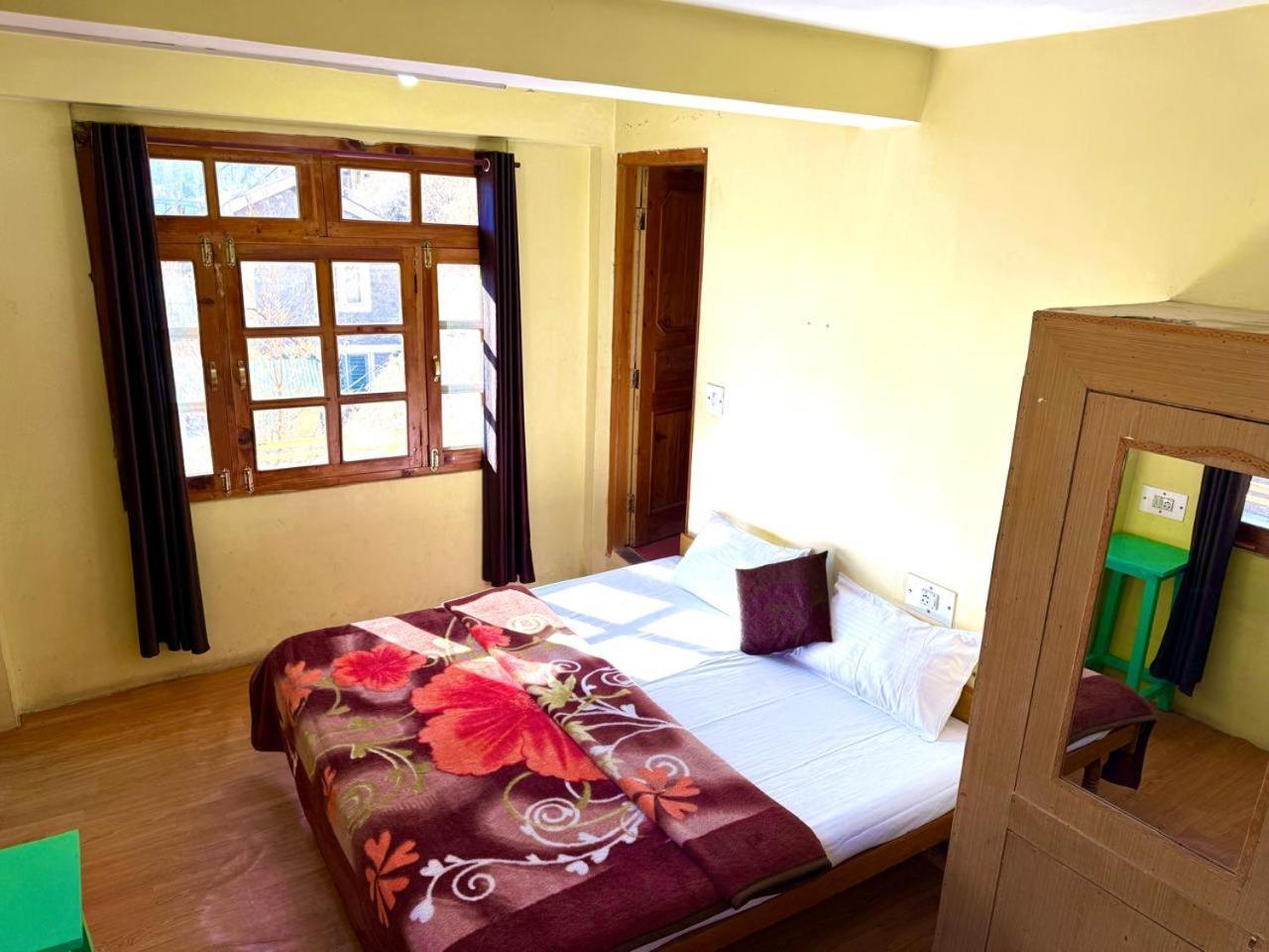 Asteria Hotel Manali (Himachal Pradesh)
