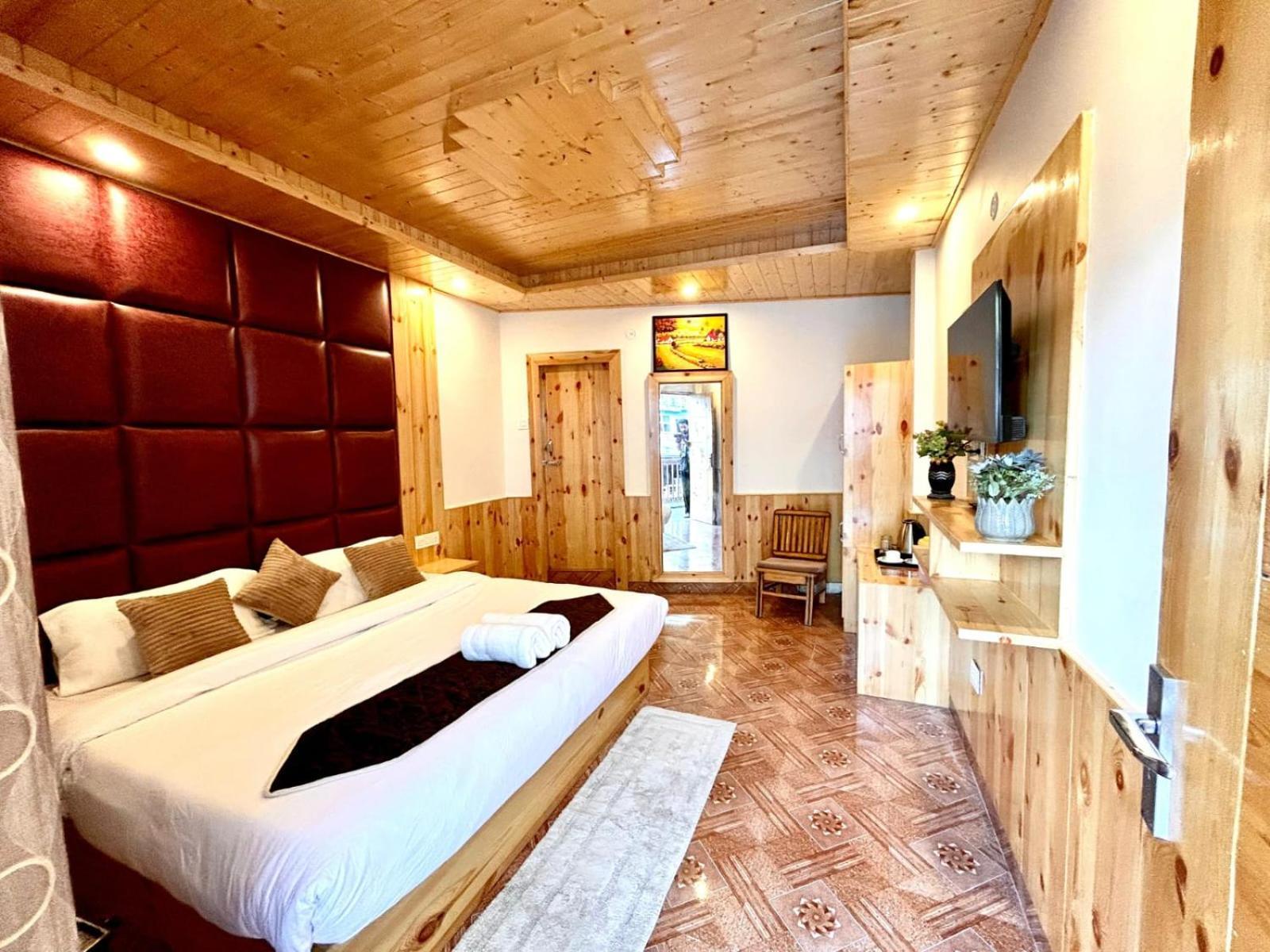 Hotel Jannat 2*