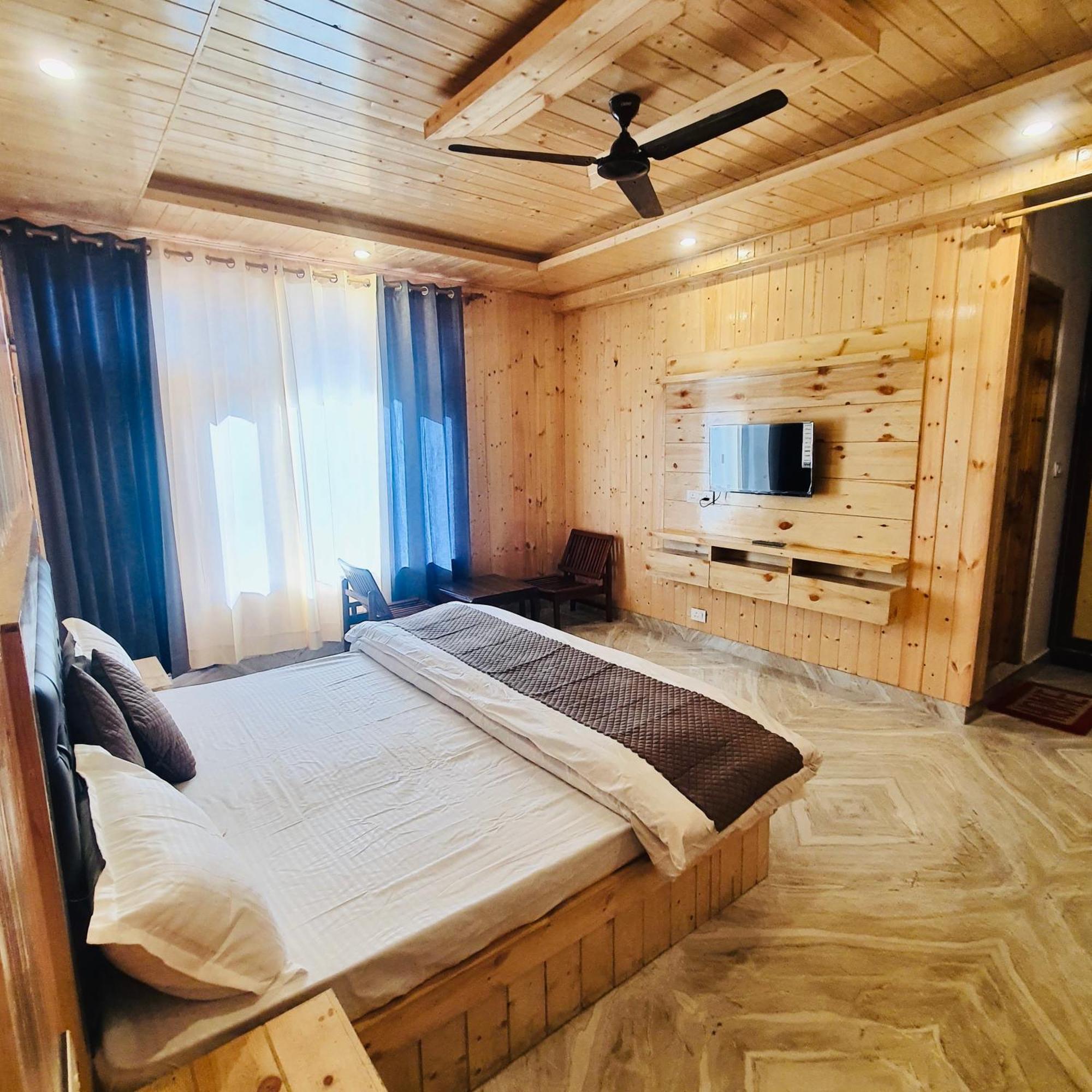 Ekaant - Manali (Himachal Pradesh)