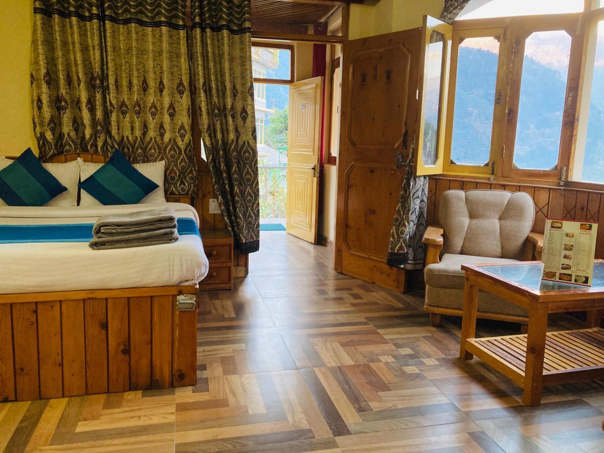 The Manu Emerald # # Selling In # Peaceful Heritage Cozy # Lawn With Bonfire # Awarded 4* Manali (Himachal Pradesh)