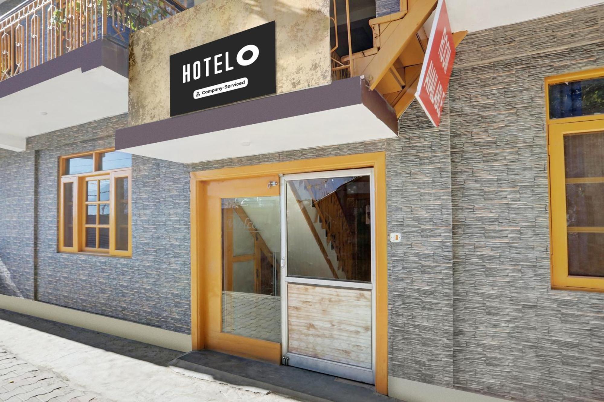 O Mall Road Hotel