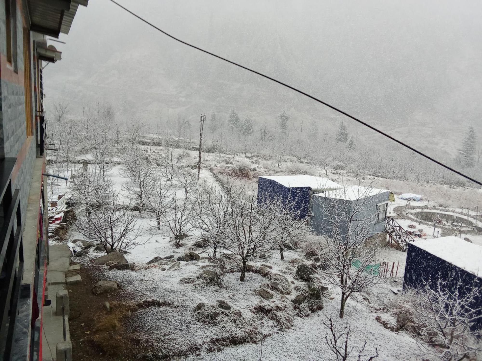 Skyway Hotel Manali (Himachal Pradesh)