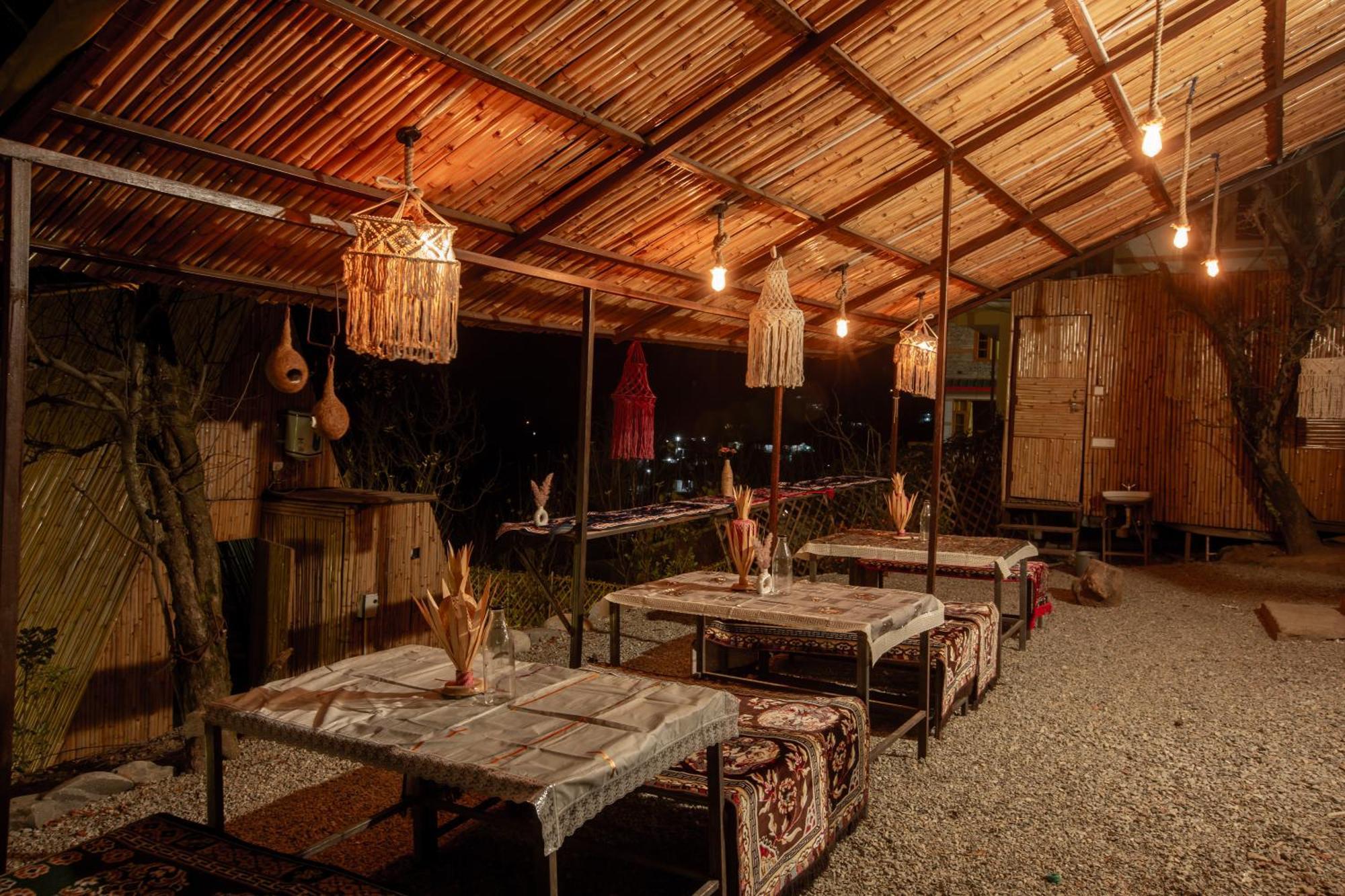Khwahhish Resort *