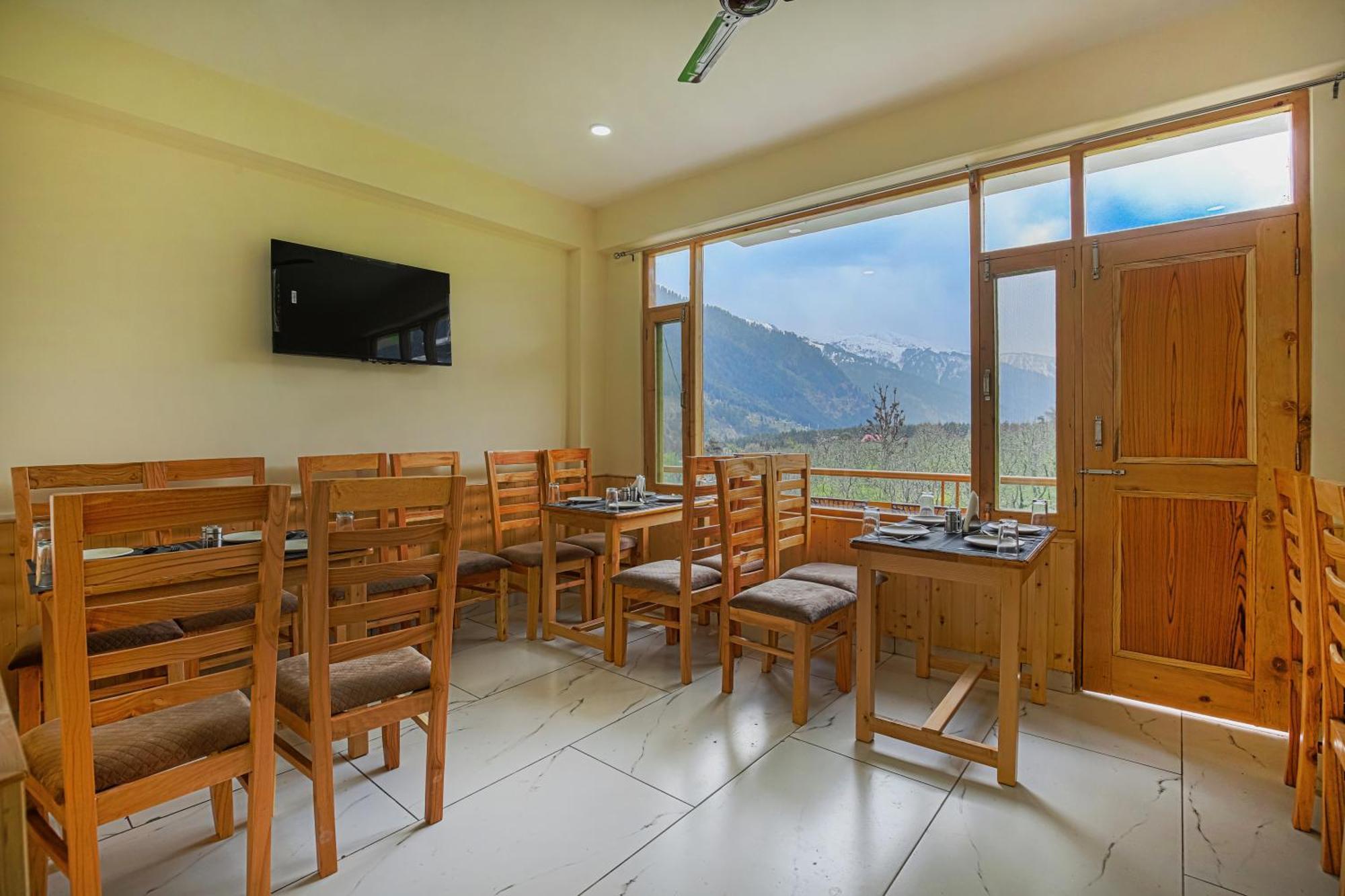 Dev Rising Heart Hotel *